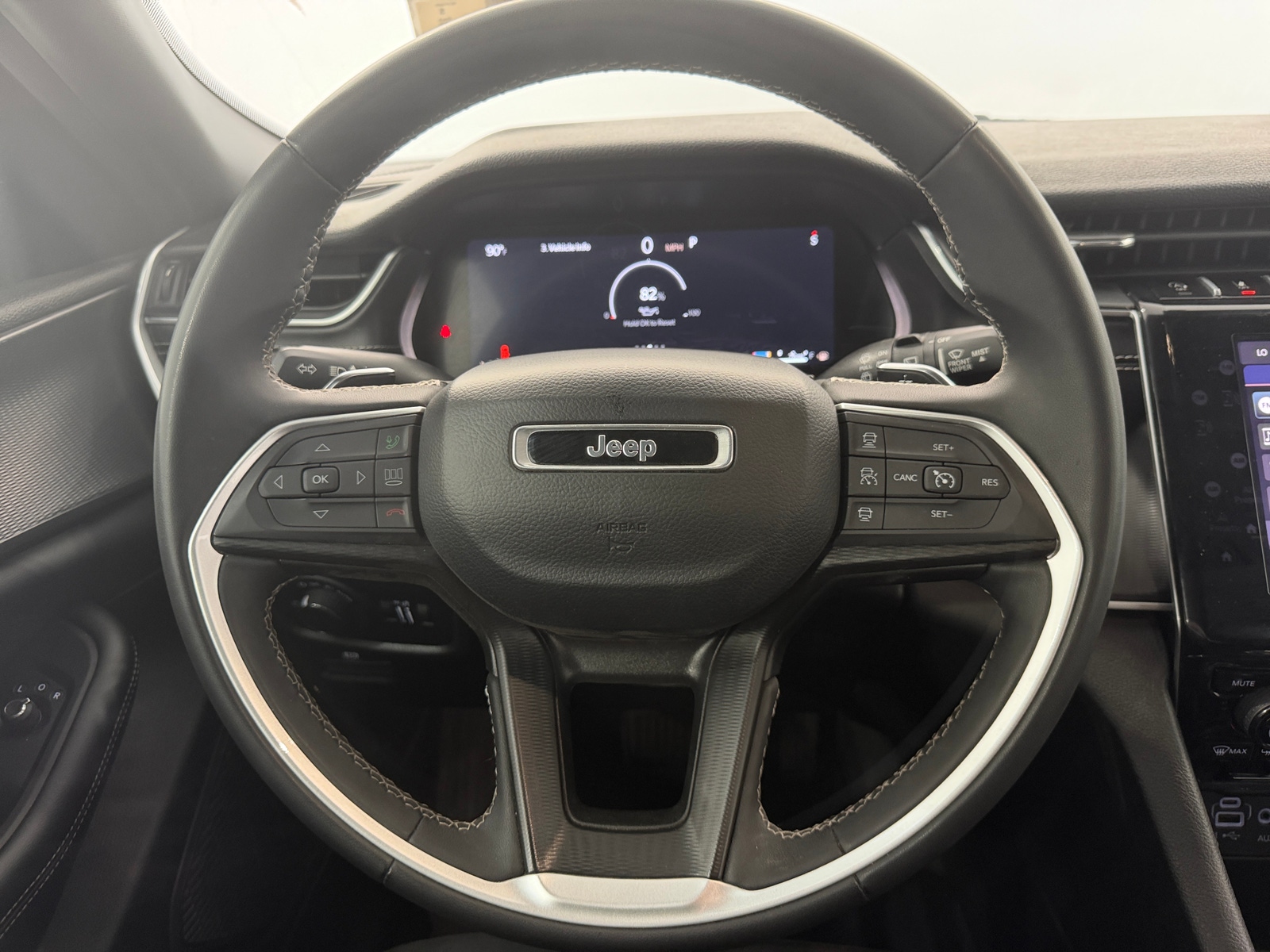 Thumbnail: 2024 Jeep Grand Cherokee L - 5