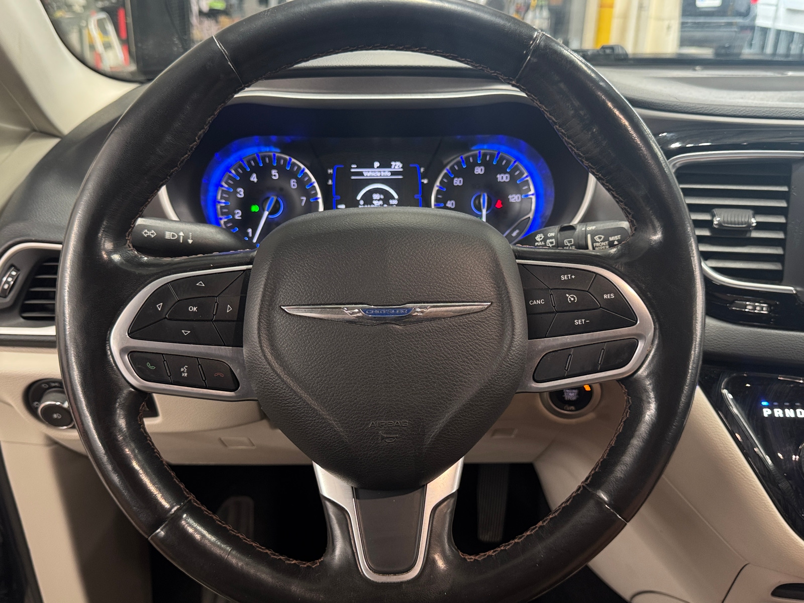 Thumbnail: 2020 Chrysler Pacifica - 4