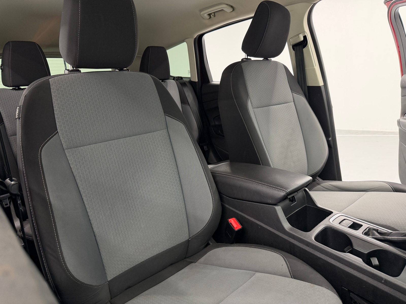Thumbnail: 2019 Ford Escape - 2