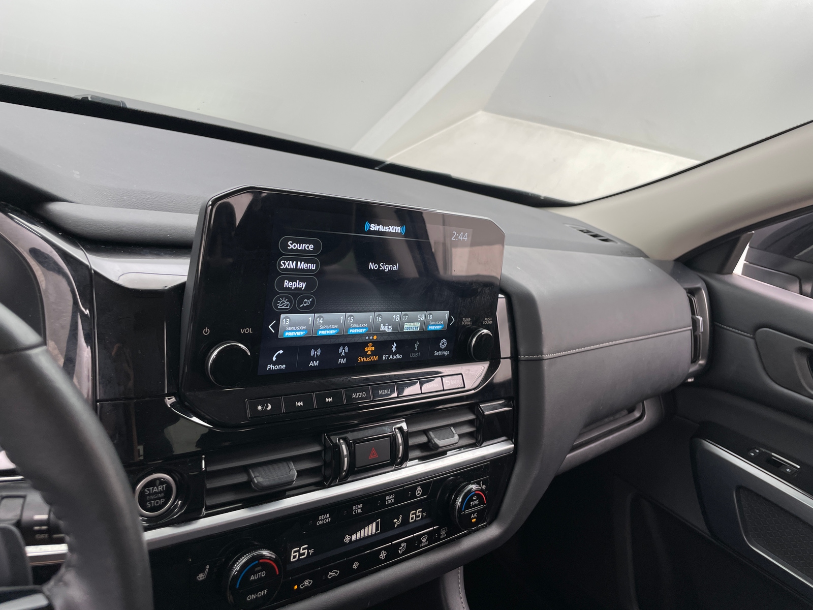 Thumbnail: 2023 Nissan Pathfinder - 3