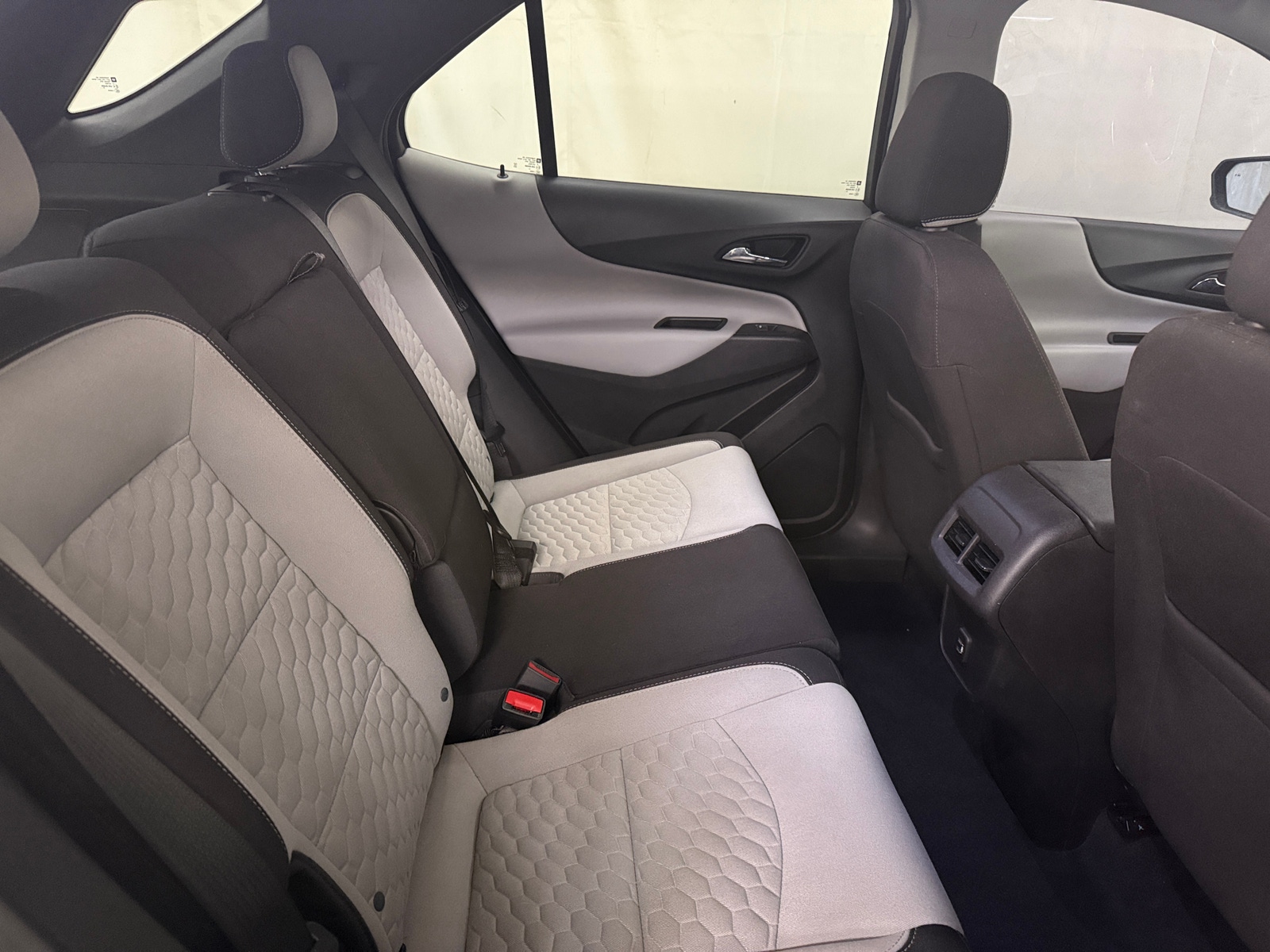 Thumbnail: 2021 Chevrolet Equinox - 6
