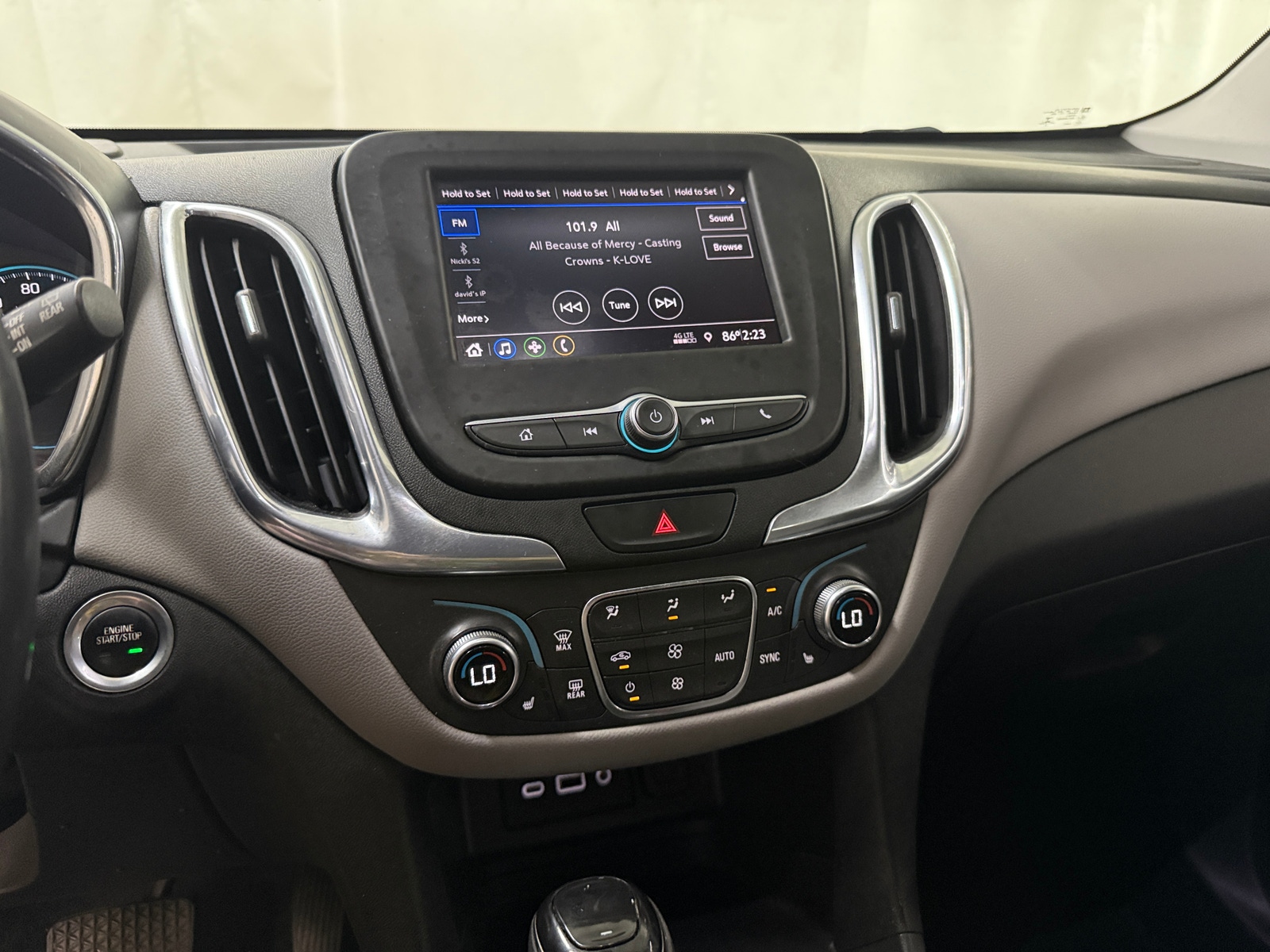 Thumbnail: 2021 Chevrolet Equinox - 4