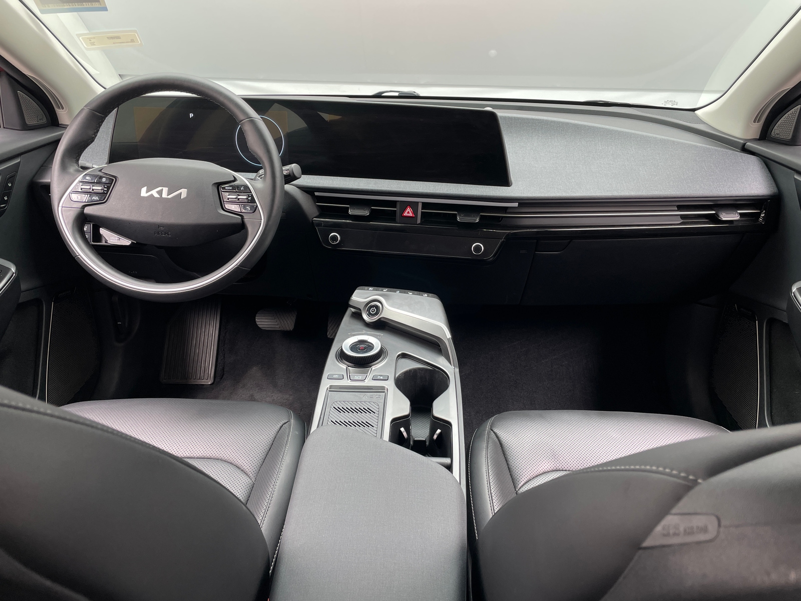 Thumbnail: 2024 Kia EV6 - 2