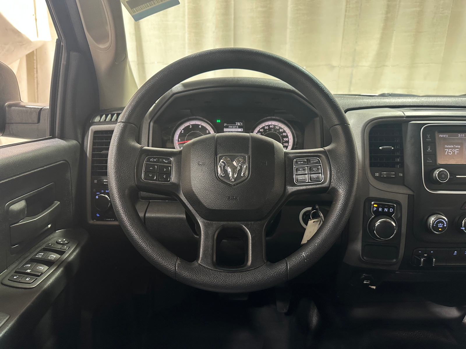 Thumbnail: 2021 RAM 1500 Classic - 5