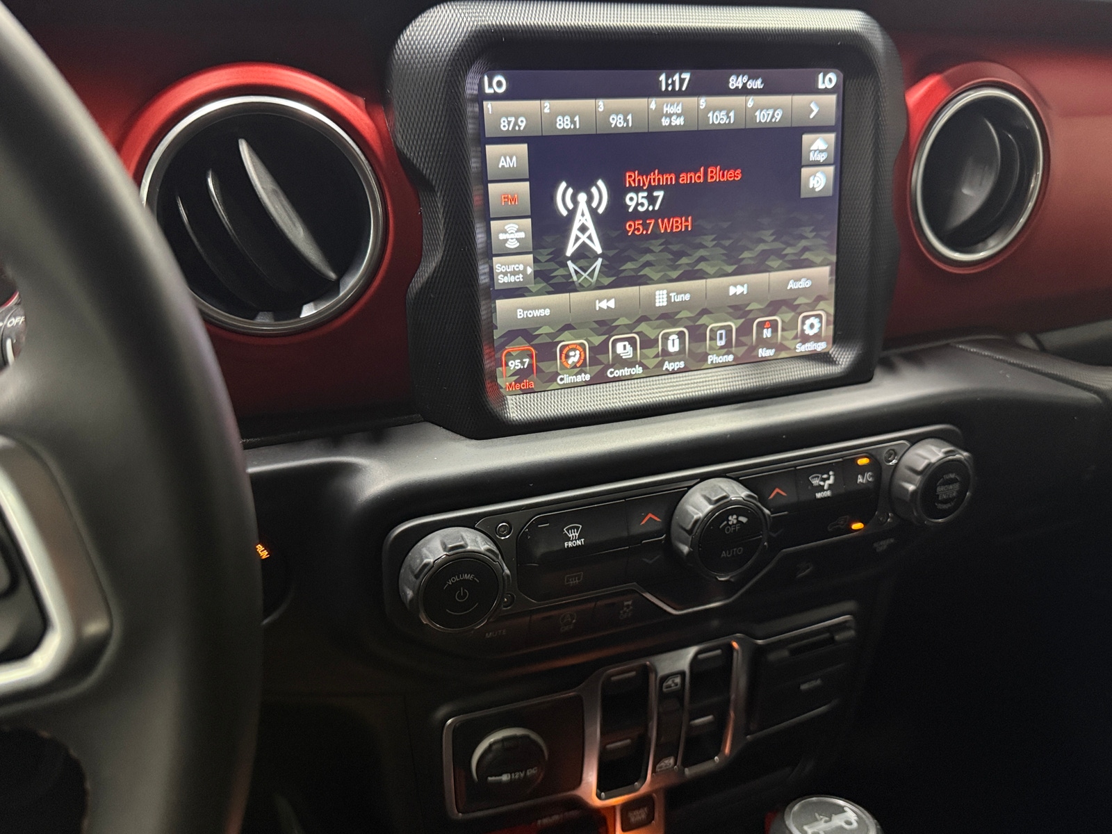 Thumbnail: 2020 Jeep Wrangler - 3