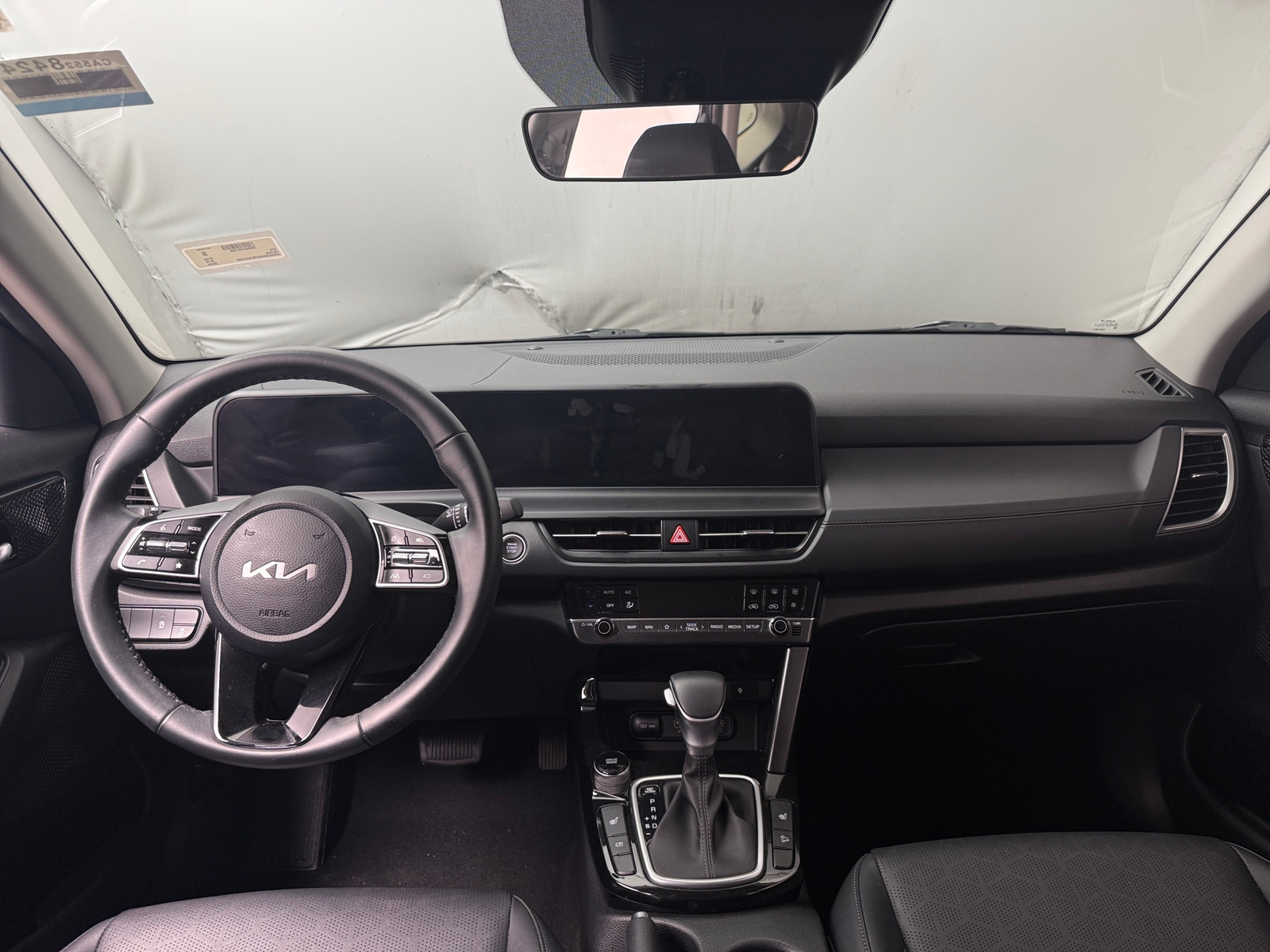 Thumbnail: 2024 Kia Seltos - 2