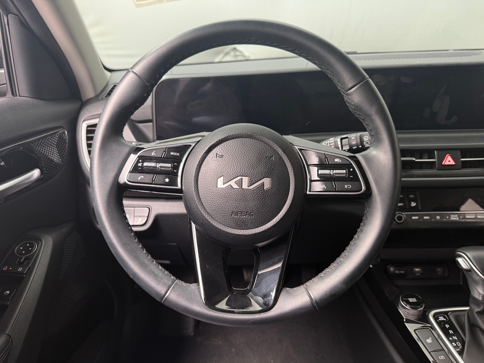 Thumbnail: 2024 Kia Seltos - 4