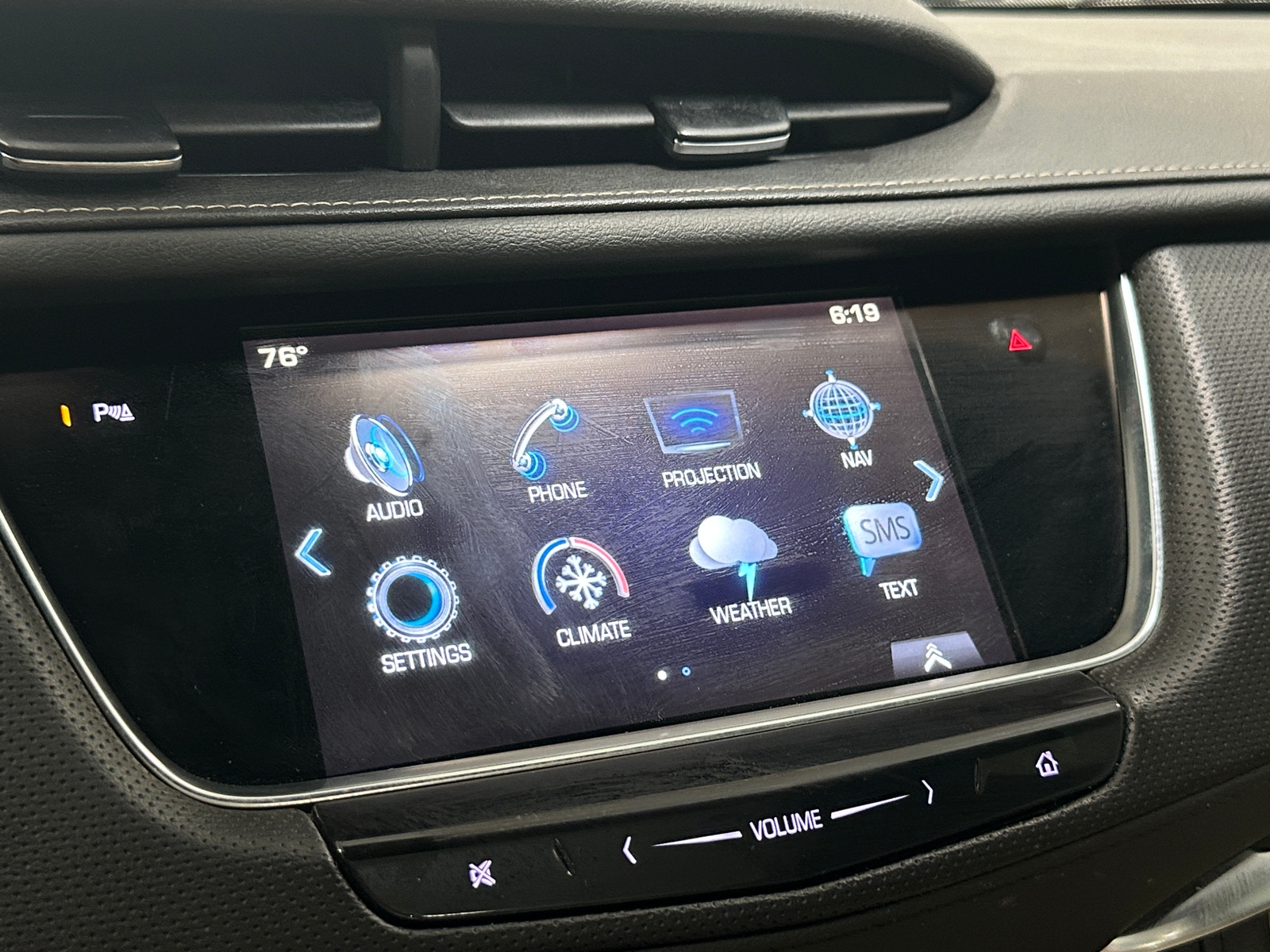 Thumbnail: 2017 Cadillac XT5 - 3