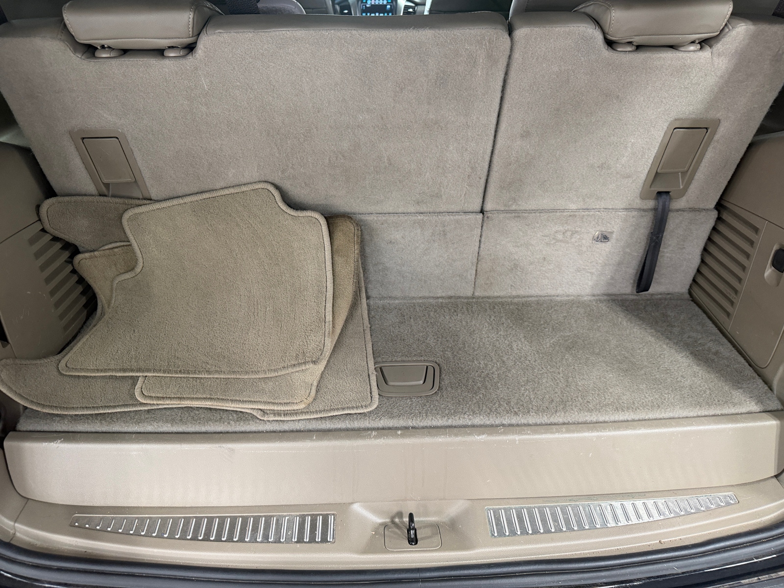 Thumbnail: 2019 Chevrolet Tahoe - 6