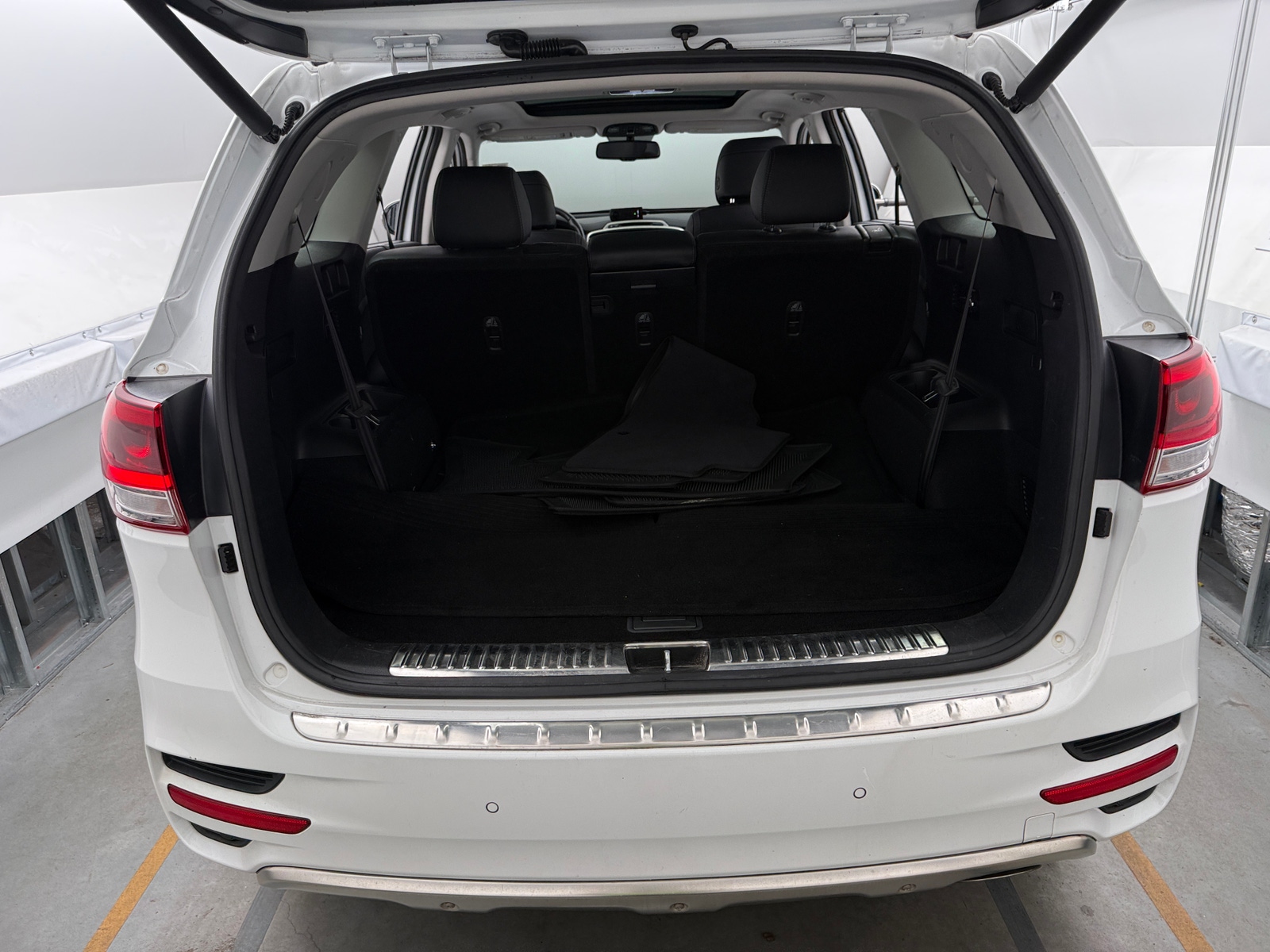 Thumbnail: 2017 Kia Sorento - 6