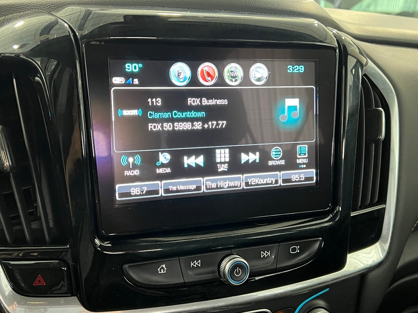 Thumbnail: 2019 Chevrolet Traverse - 4