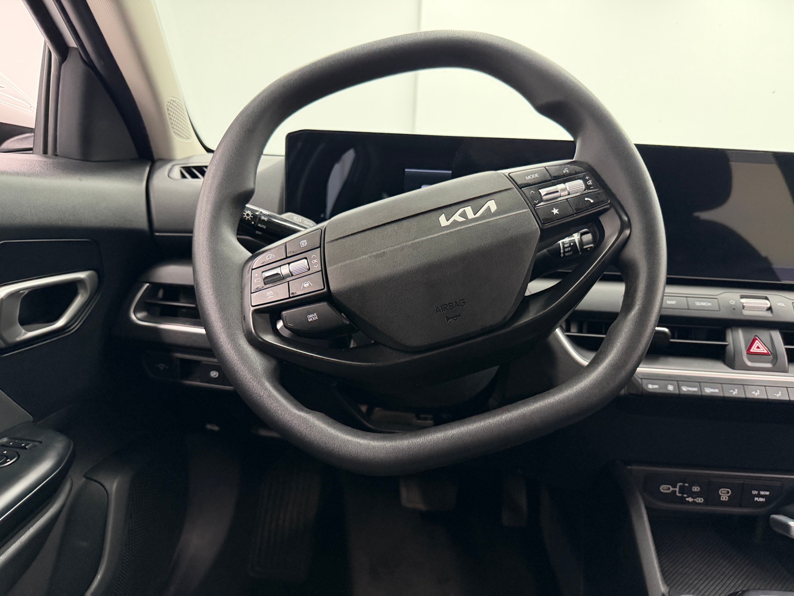 Thumbnail: 2025 Kia K4 - 5