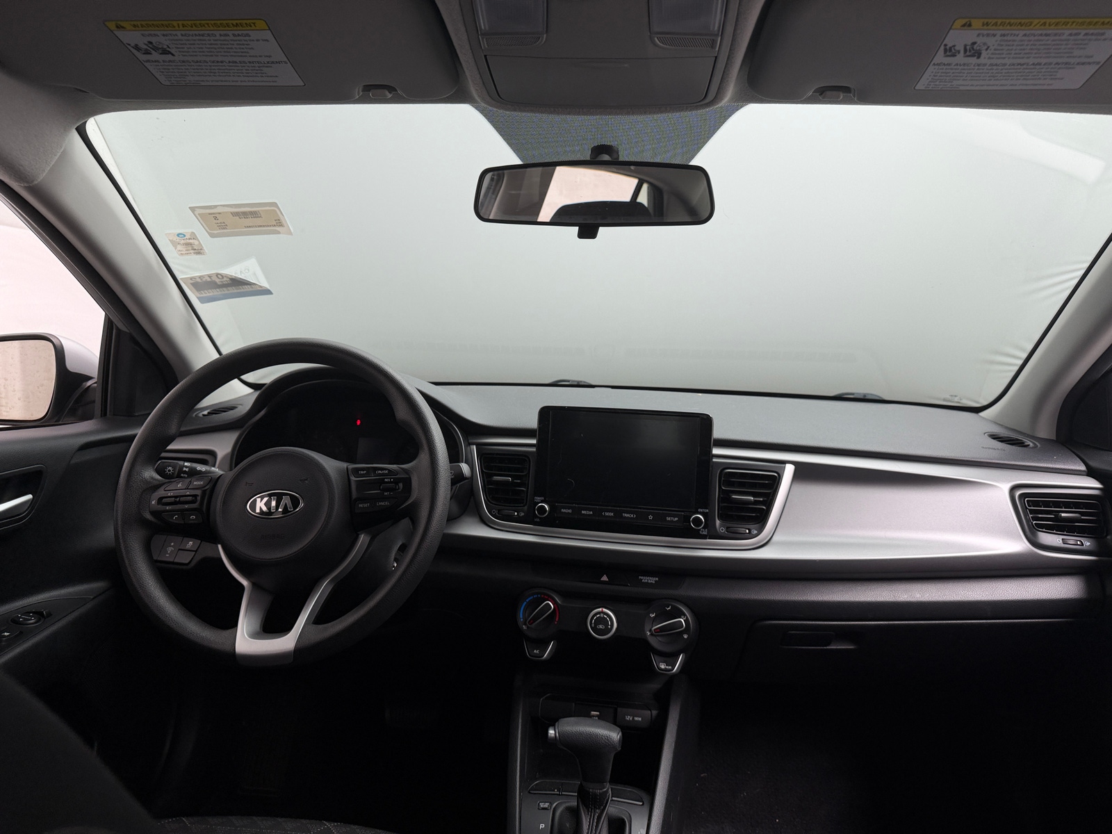Thumbnail: 2021 Kia Rio - 3