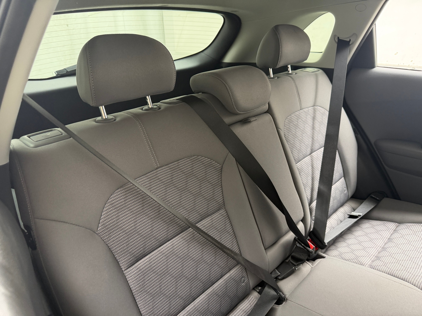 Thumbnail: 2018 Kia Niro - 6