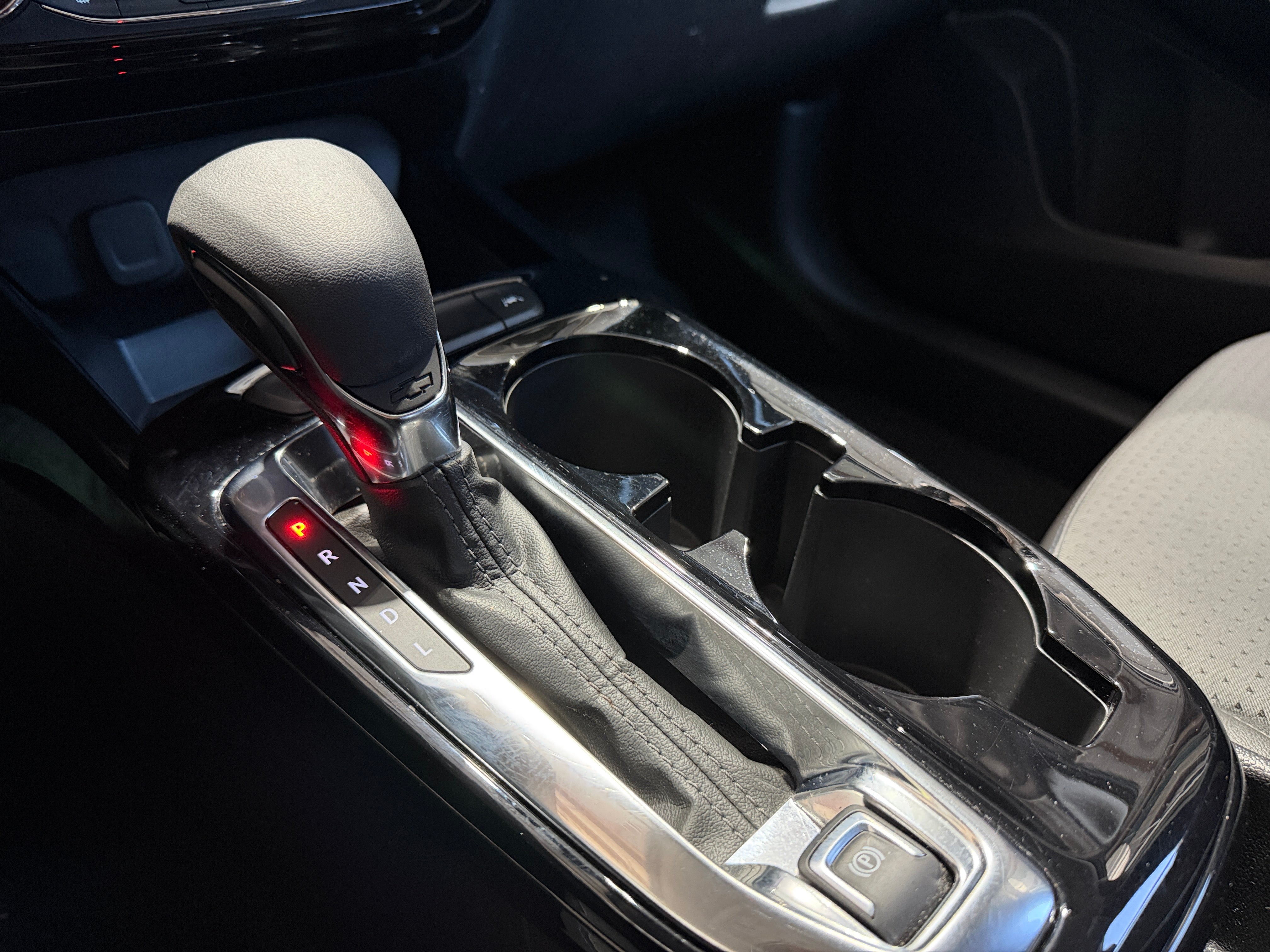 2025 Chevrolet Trax LT - Photo 5
