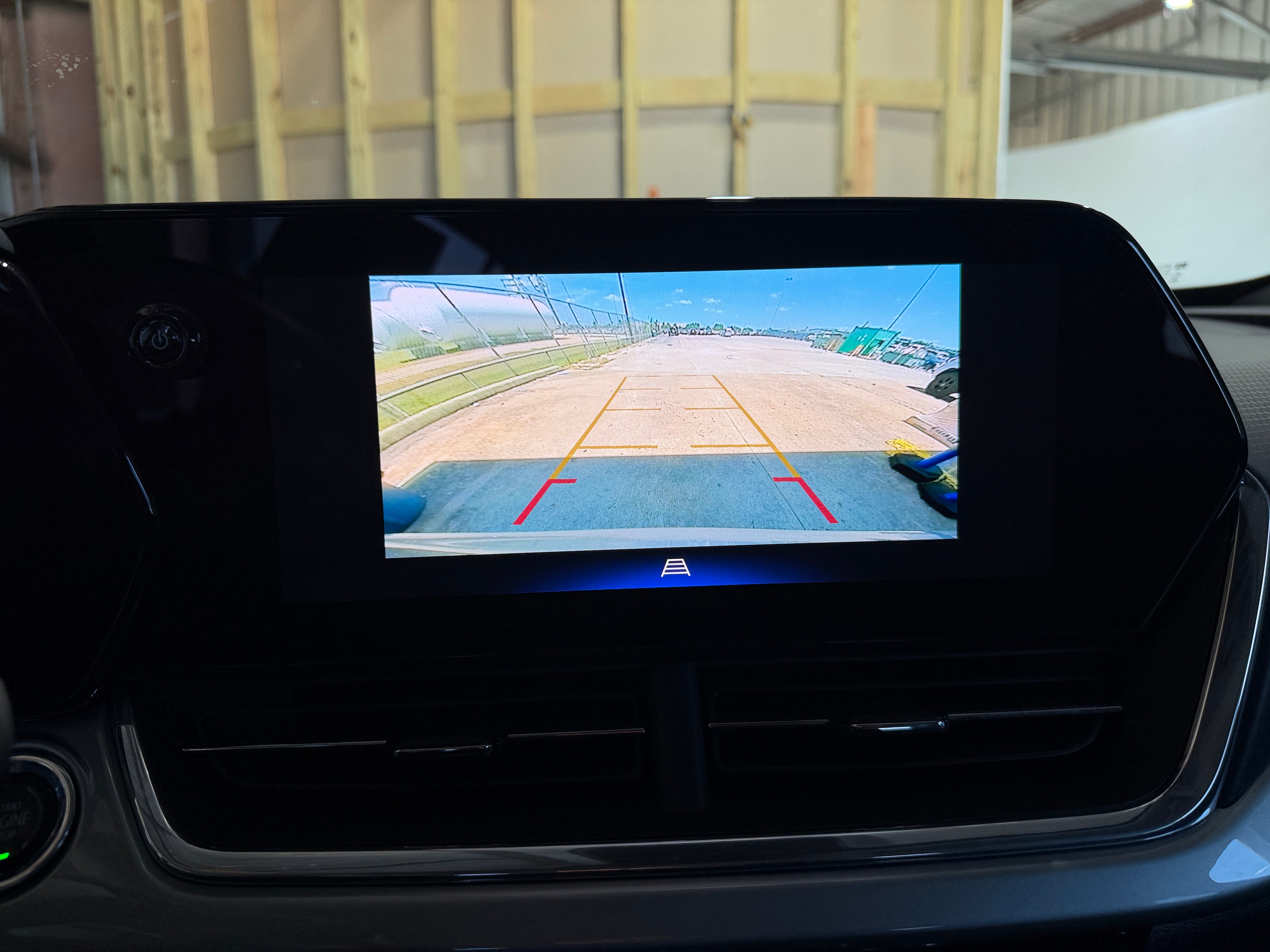 2025 Chevrolet Trax LT - Photo 13