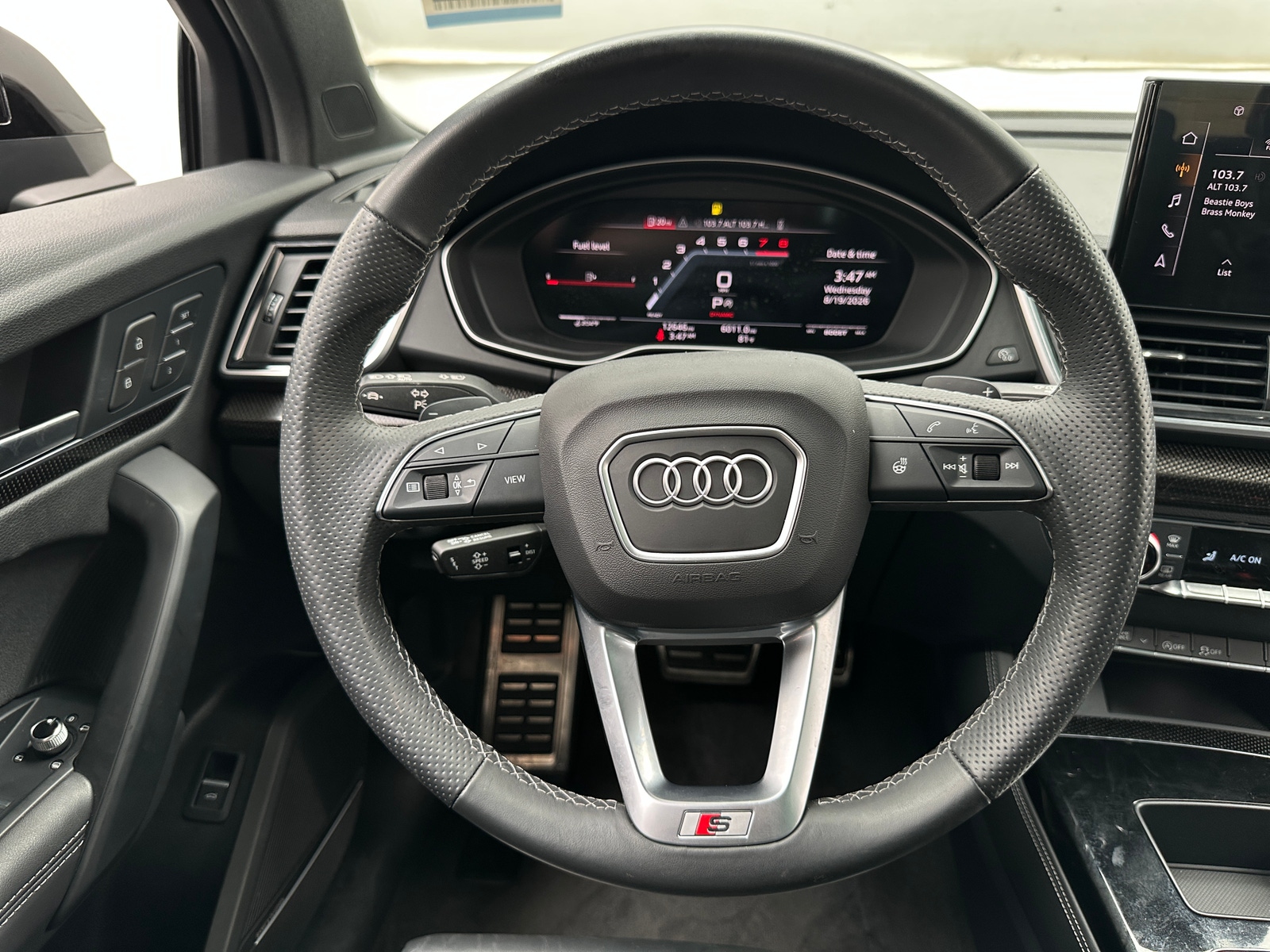 Thumbnail: 2024 Audi SQ5 - 4