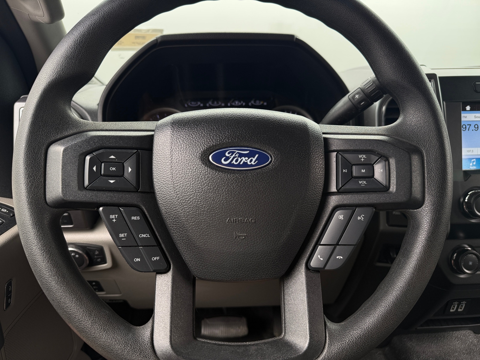 Thumbnail: 2019 Ford Econoline - 5