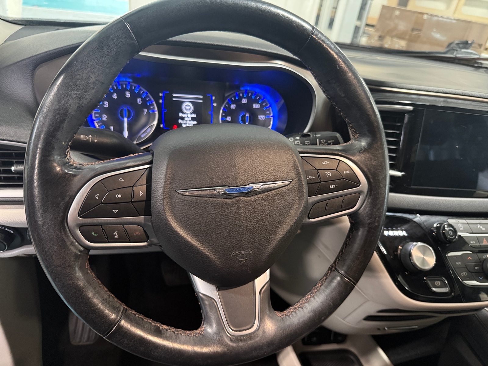 Thumbnail: 2019 Chrysler Pacifica - 4