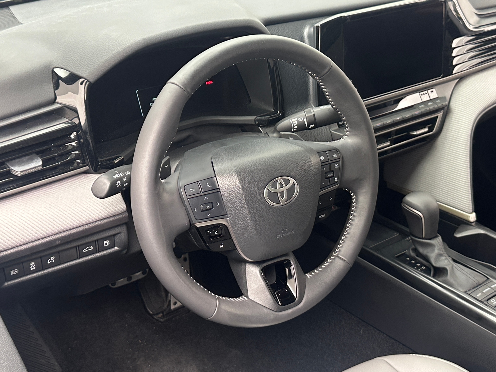 Thumbnail: 2025 Toyota Camry - 4
