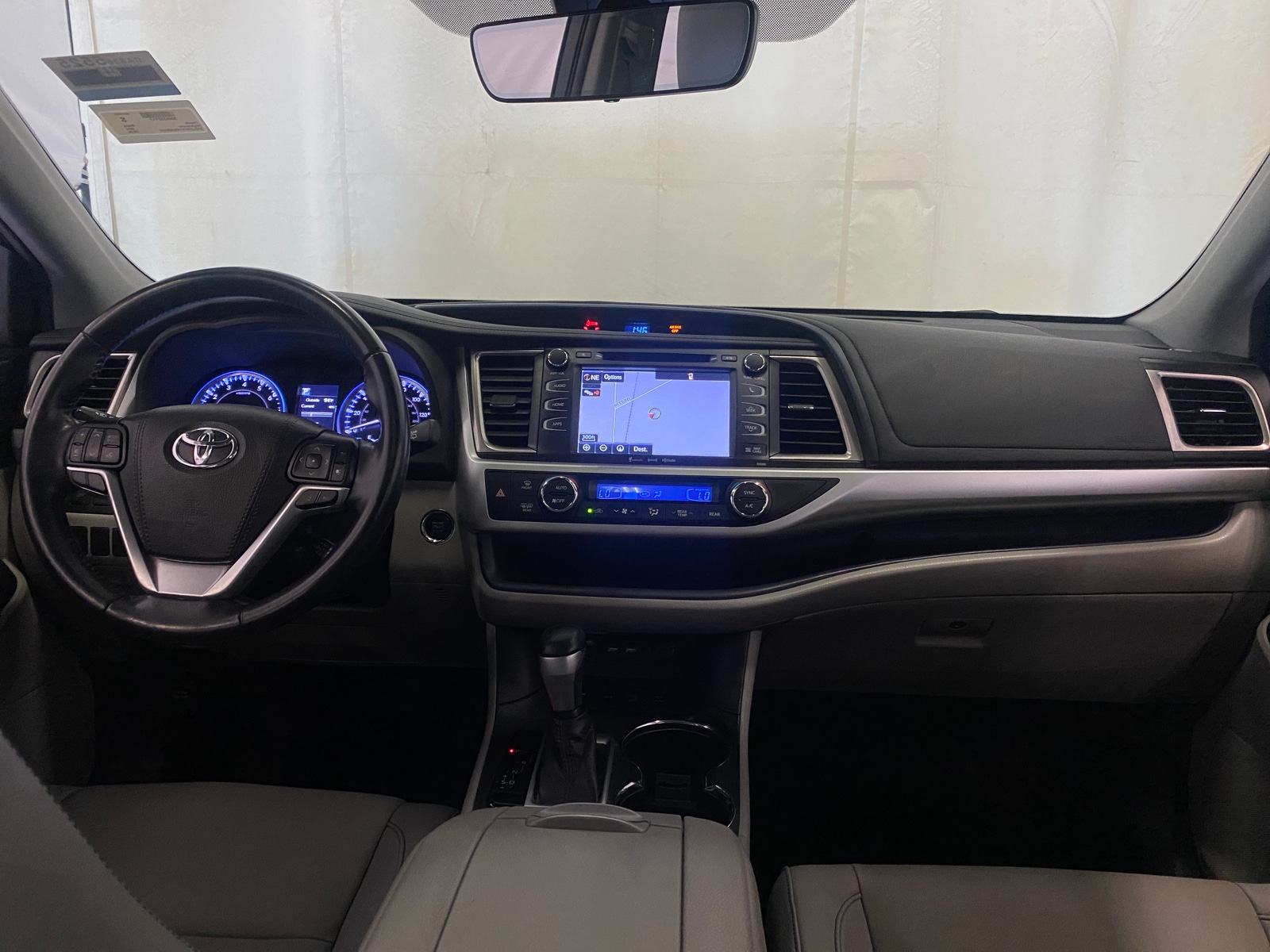 Thumbnail: 2019 Toyota Highlander - 2