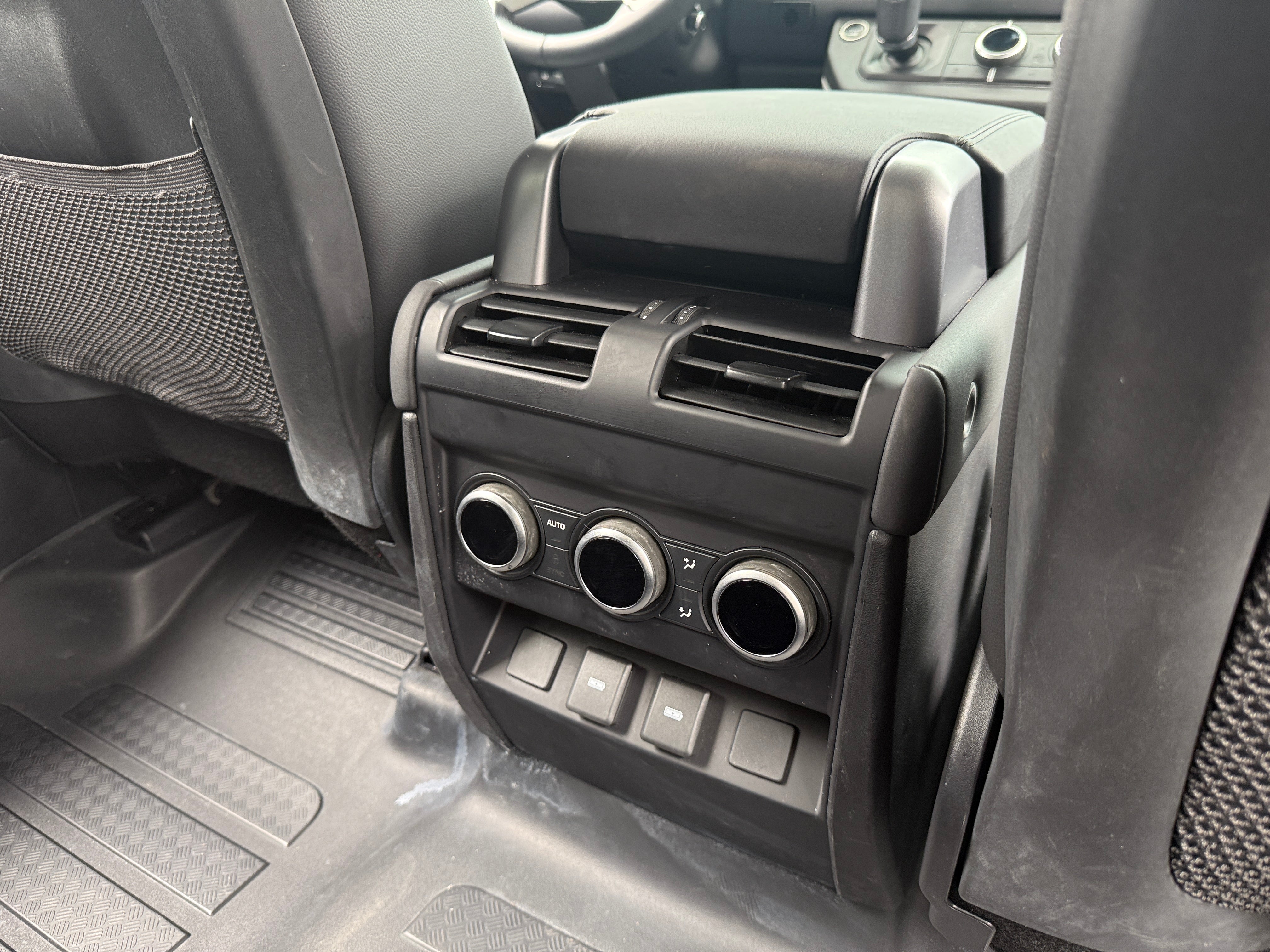 2024 Land Rover Defender