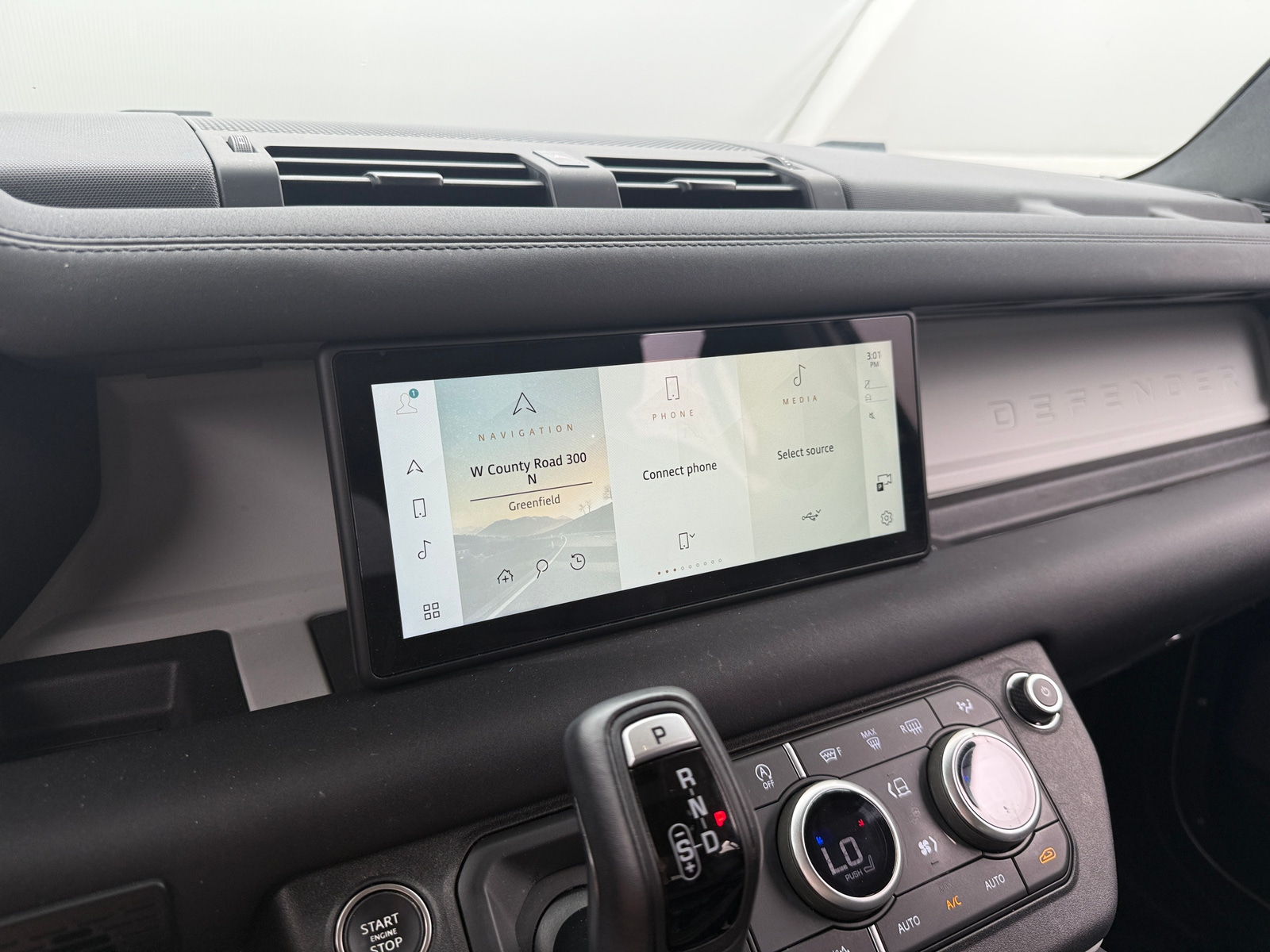 Thumbnail: 2024 Land Rover Defender - 3