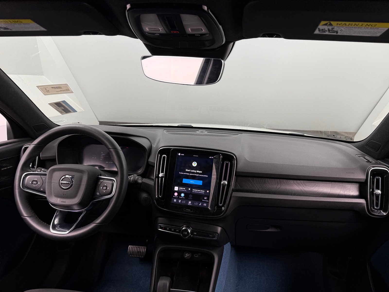 Thumbnail: 2023 Volvo XC40 - 2