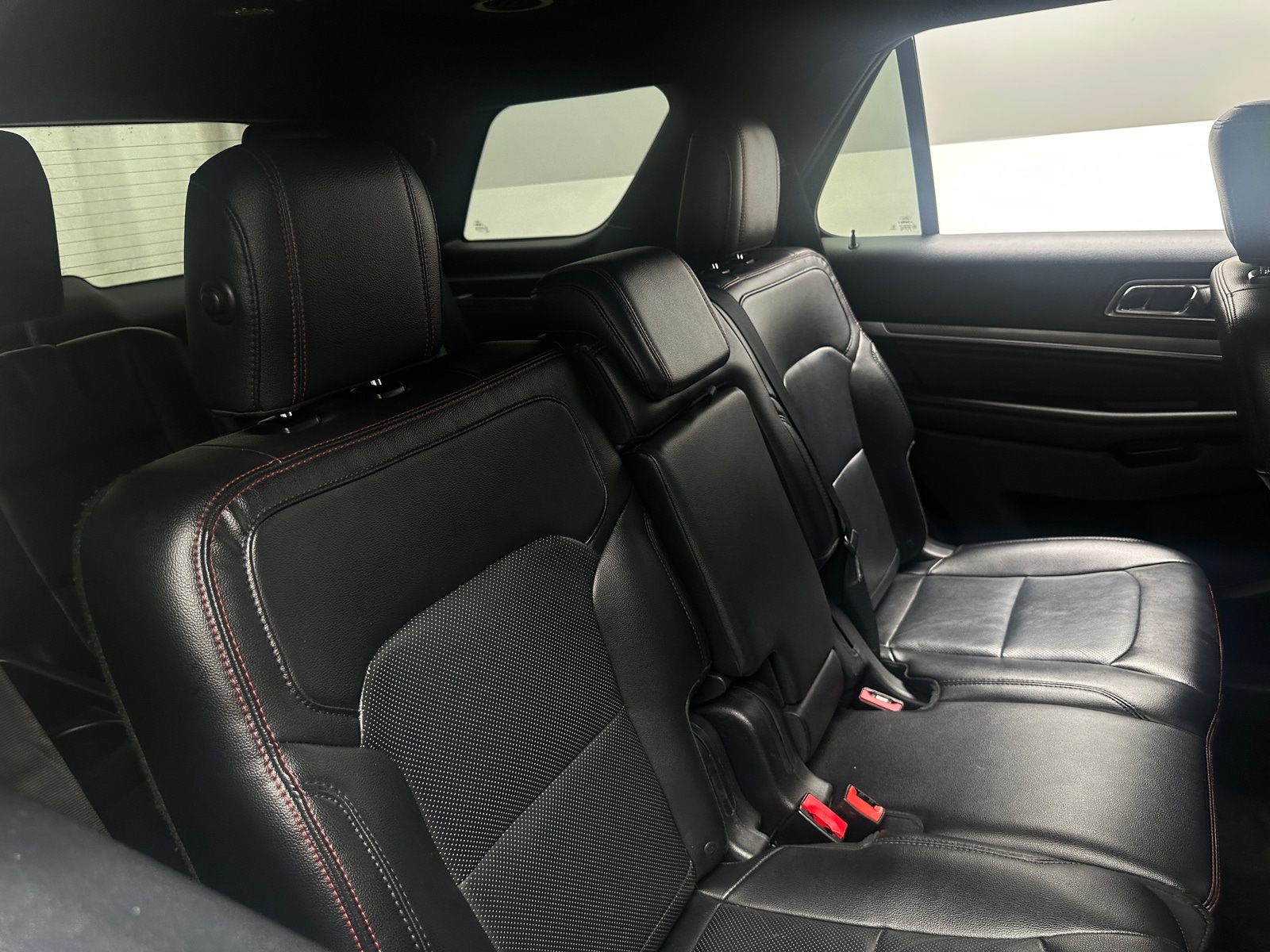 Thumbnail: 2016 Ford Explorer - 5