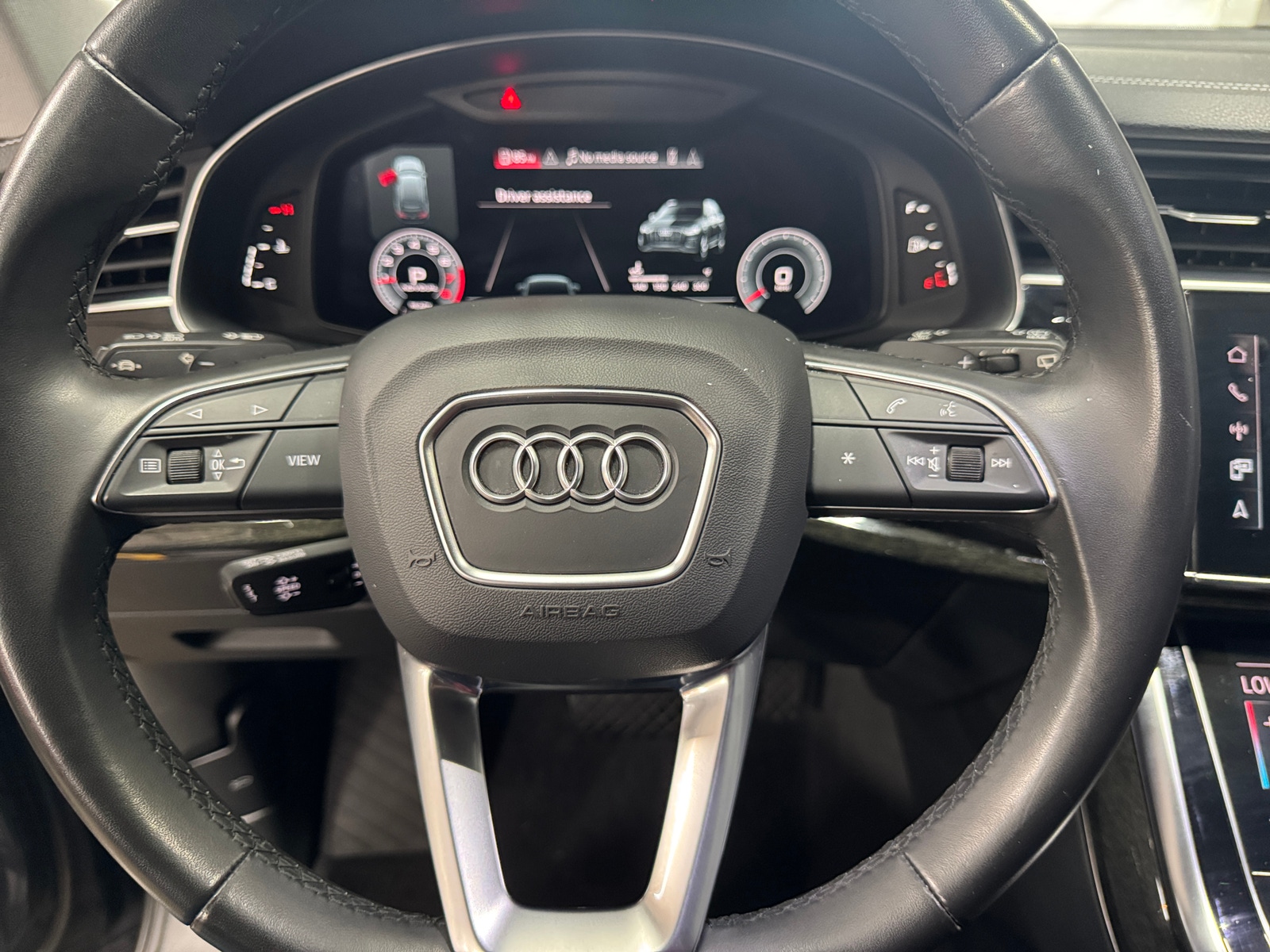 Thumbnail: 2023 Audi Q7 - 4