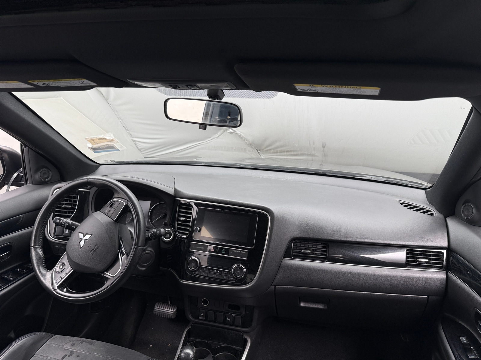 Thumbnail: 2019 Mitsubishi Outlander - 3