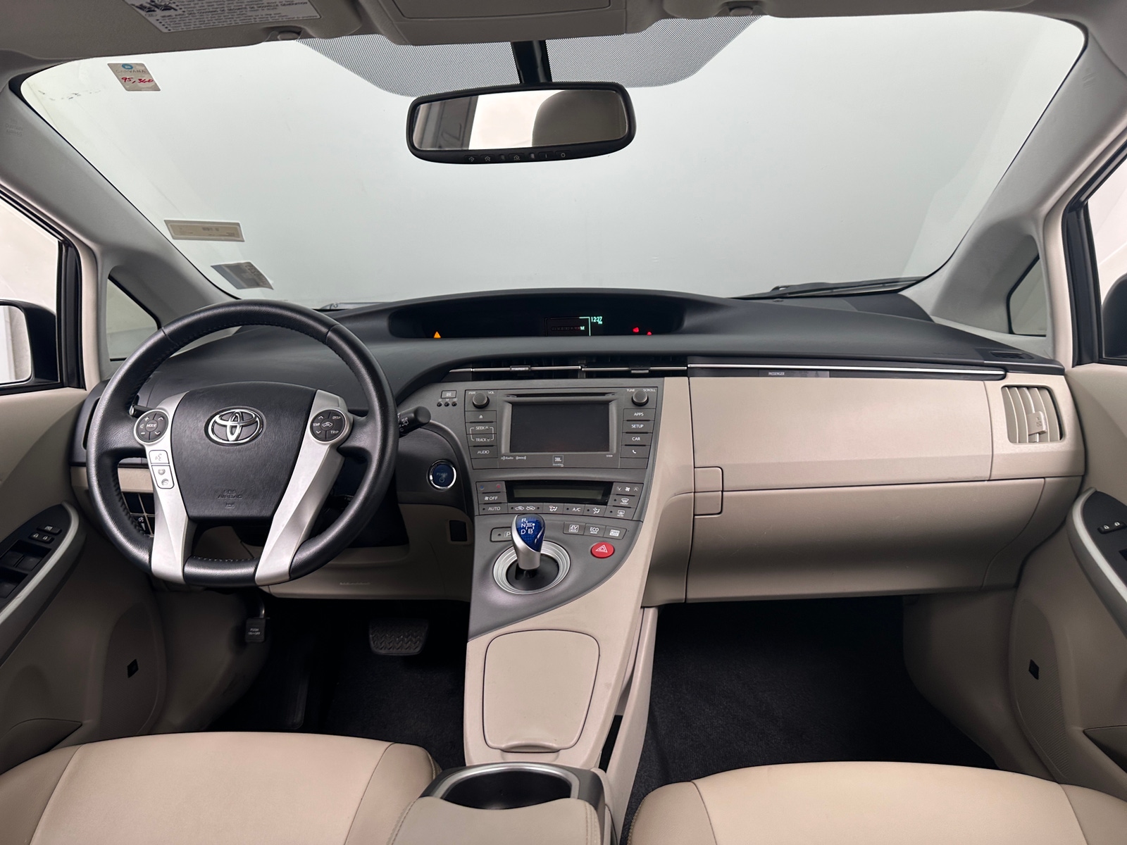 Thumbnail: 2014 Toyota Prius - 3