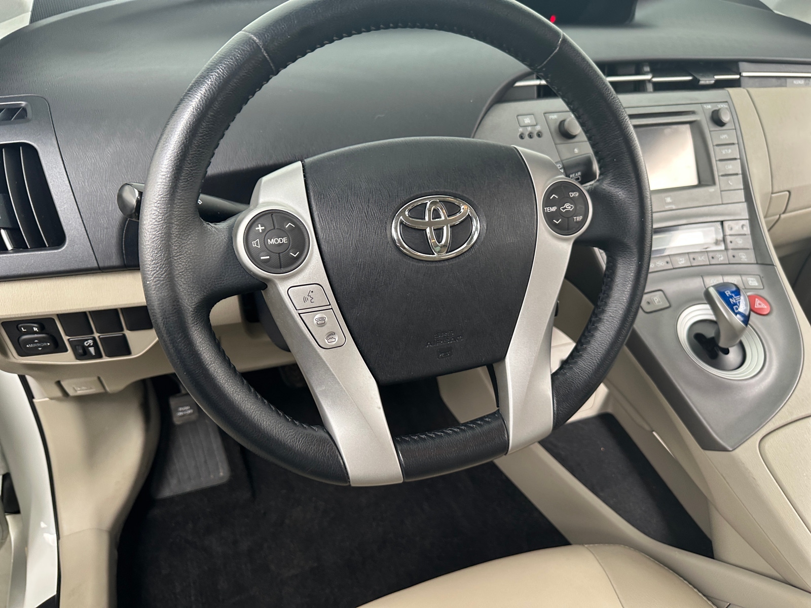 Thumbnail: 2014 Toyota Prius - 5