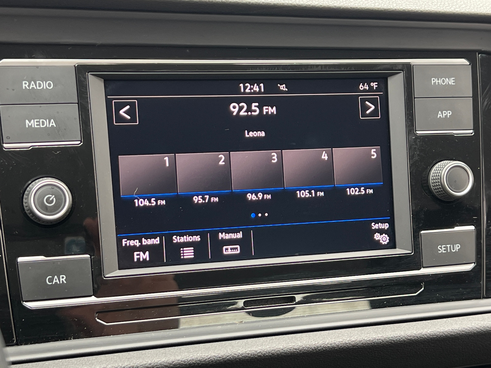 Thumbnail: 2019 Volkswagen Jetta - 4