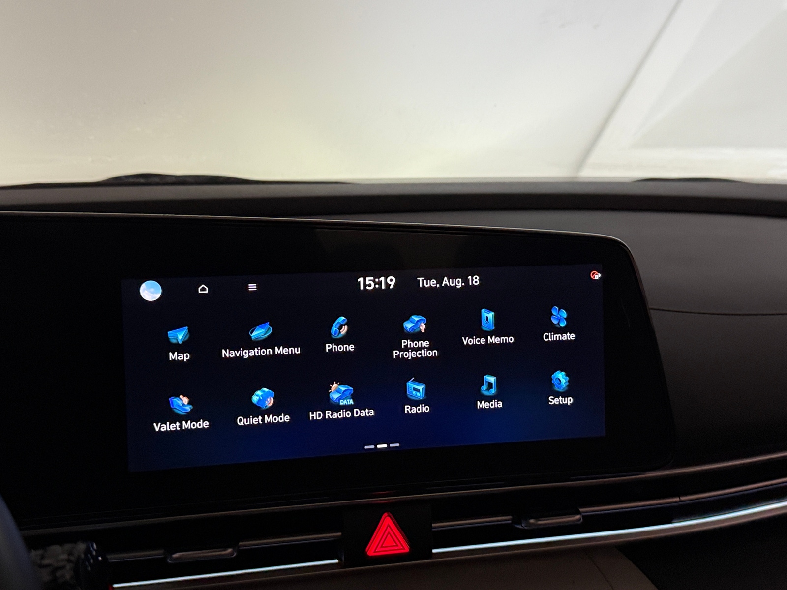 Thumbnail: 2024 Hyundai Elantra - 3