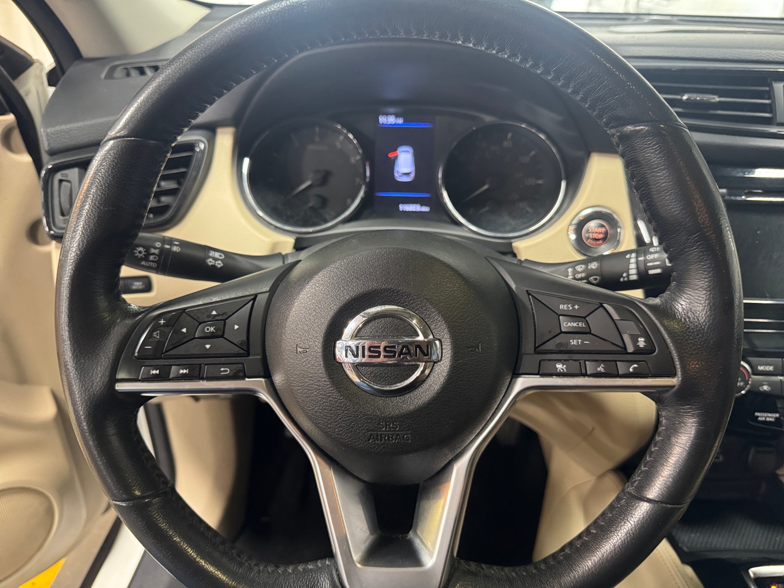 Thumbnail: 2018 Nissan Rogue - 4