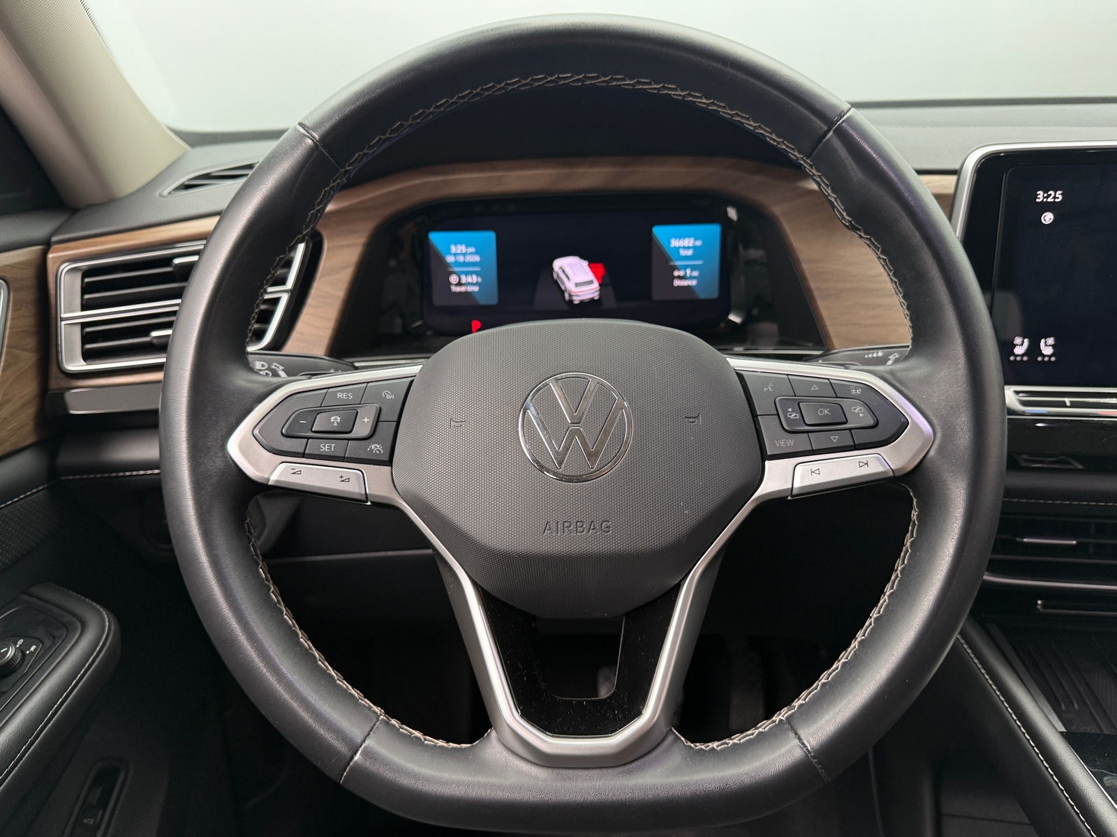 Thumbnail: 2025 Volkswagen Atlas - 4