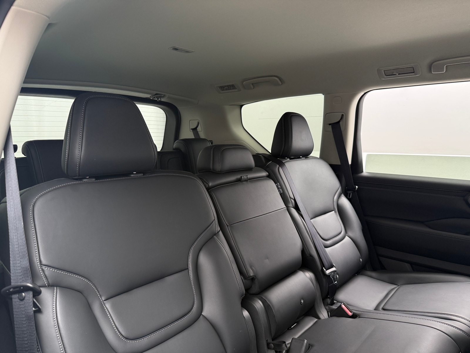 Thumbnail: 2026 Nissan Armada - 5