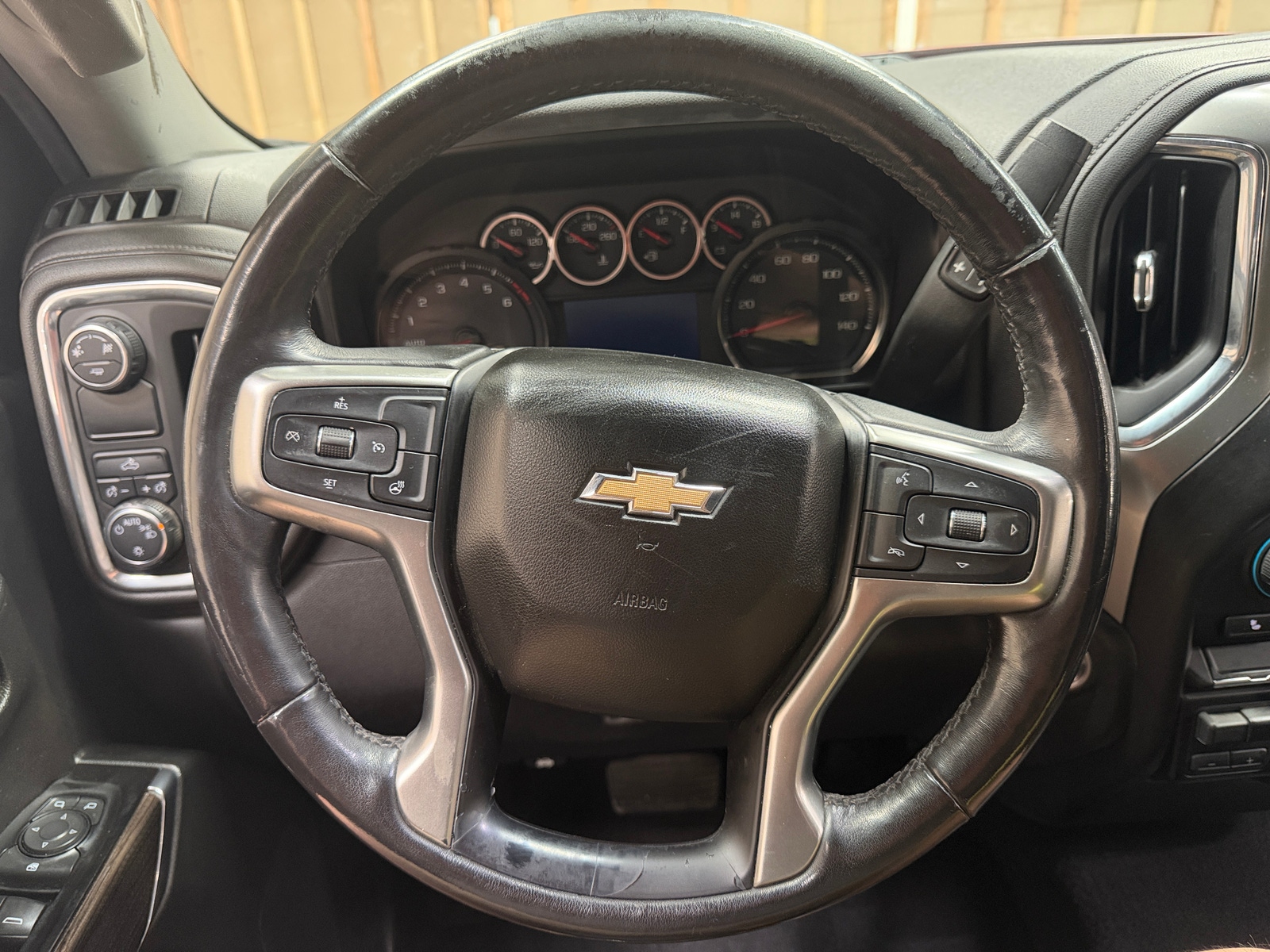 Thumbnail: 2019 Chevrolet Silverado 1500 - 5