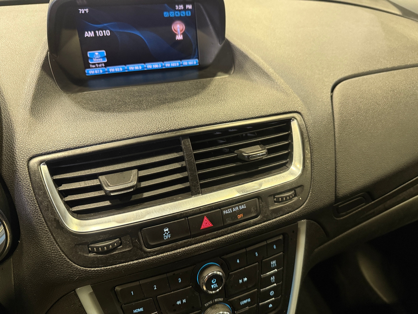 Thumbnail: 2014 Buick Encore - 3