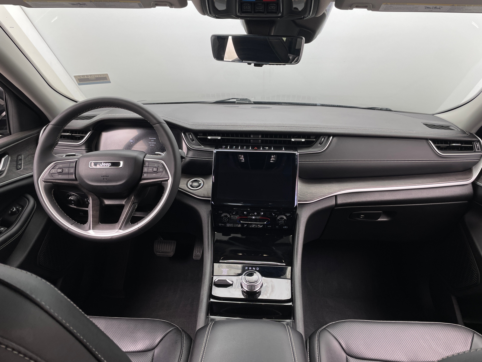 Thumbnail: 2023 Jeep Grand Cherokee L - 2