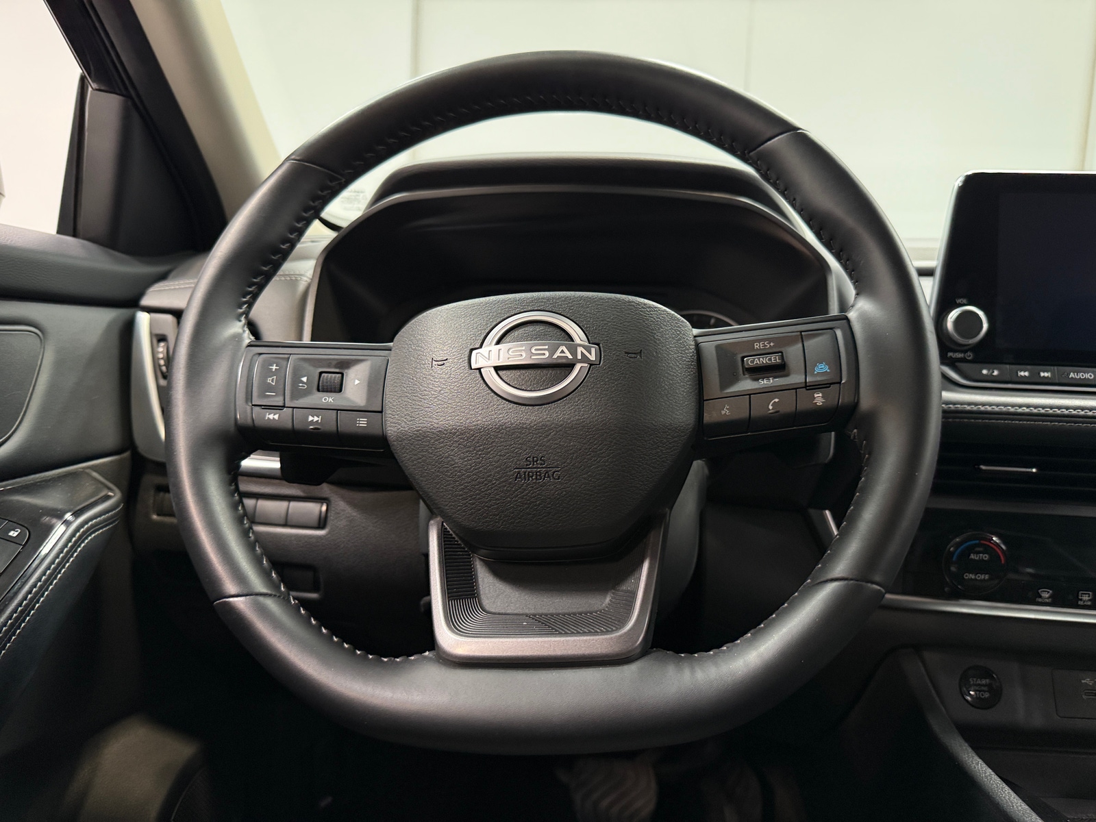 Thumbnail: 2025 Nissan Rogue - 5