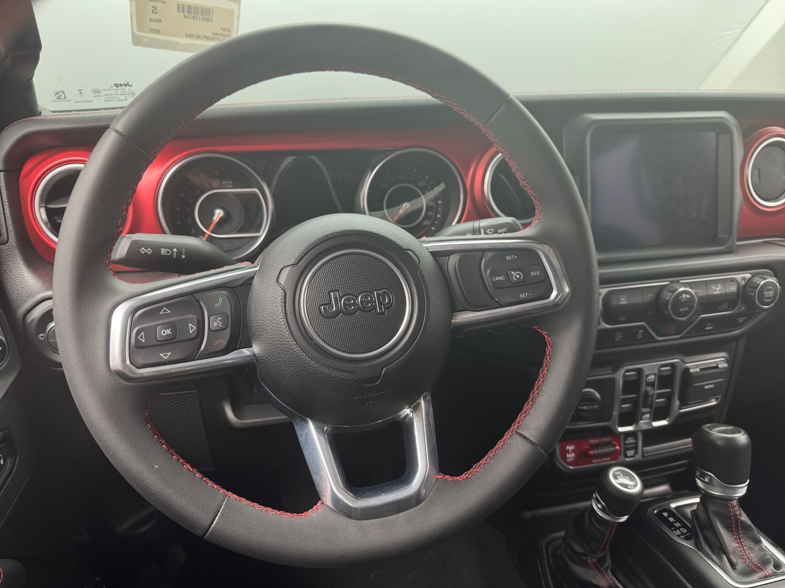 Thumbnail: 2023 Jeep Gladiator - 4
