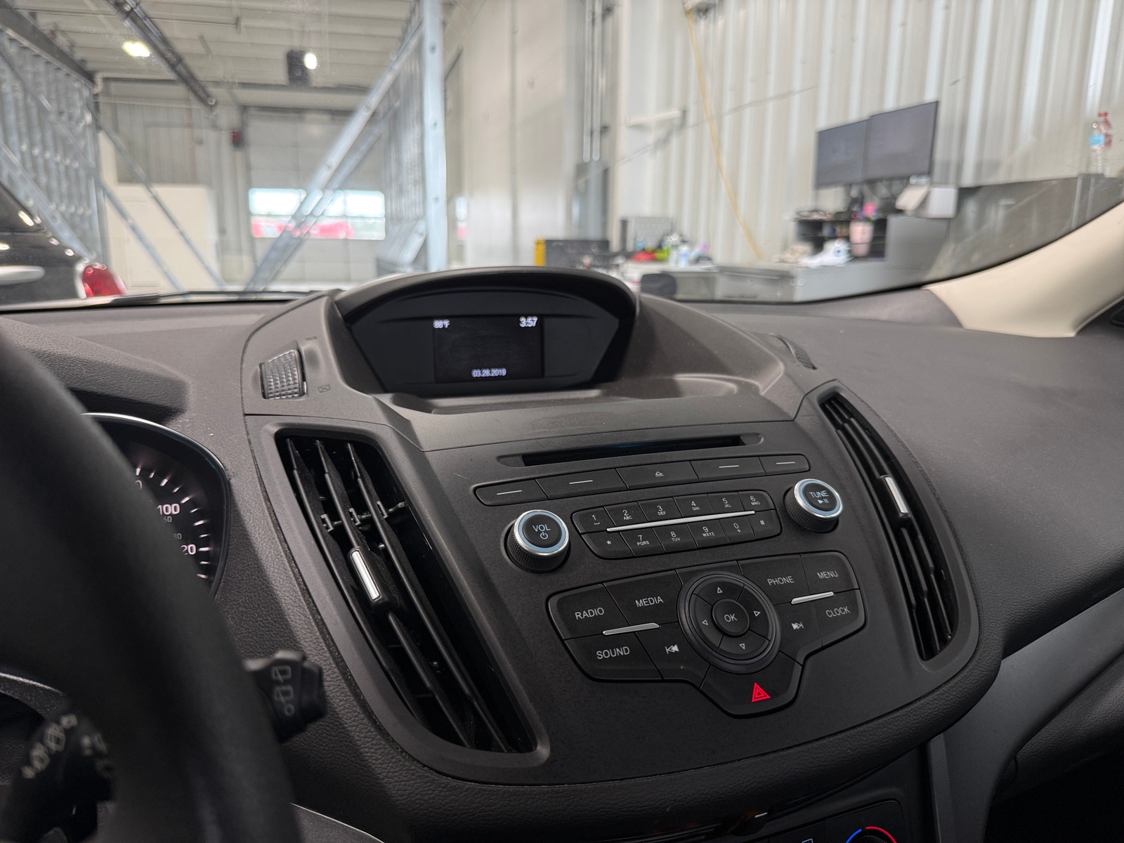 Thumbnail: 2018 Ford Escape - 4