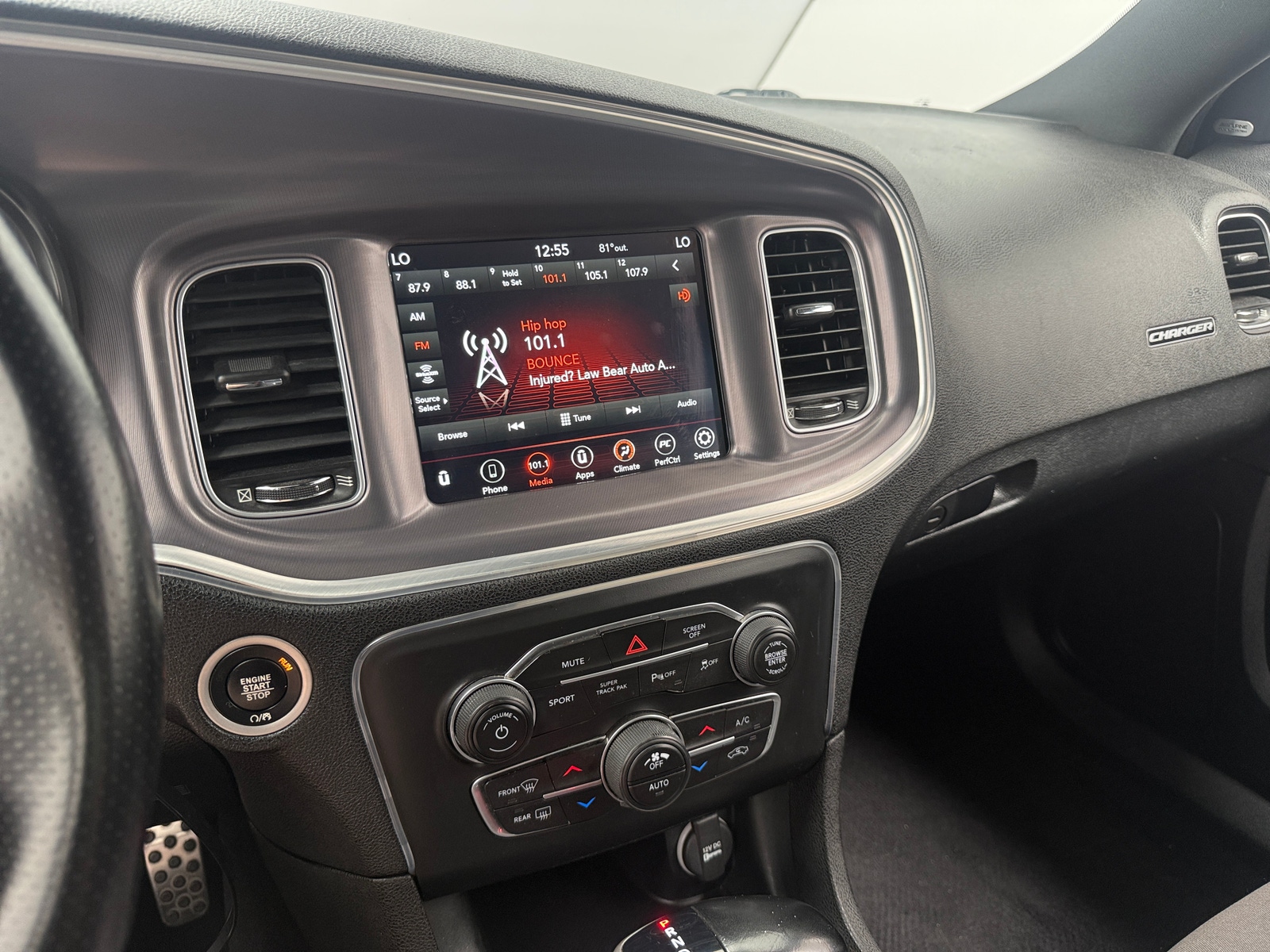 Thumbnail: 2020 Dodge Charger - 4