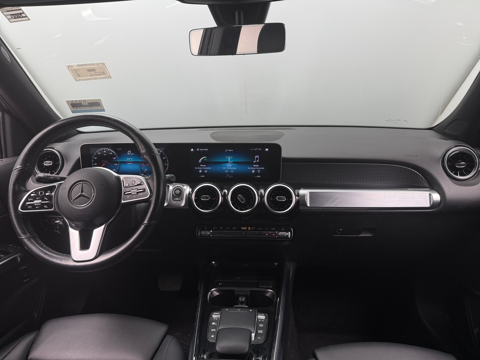 Thumbnail: 2021 Mercedes-Benz GLB - 2