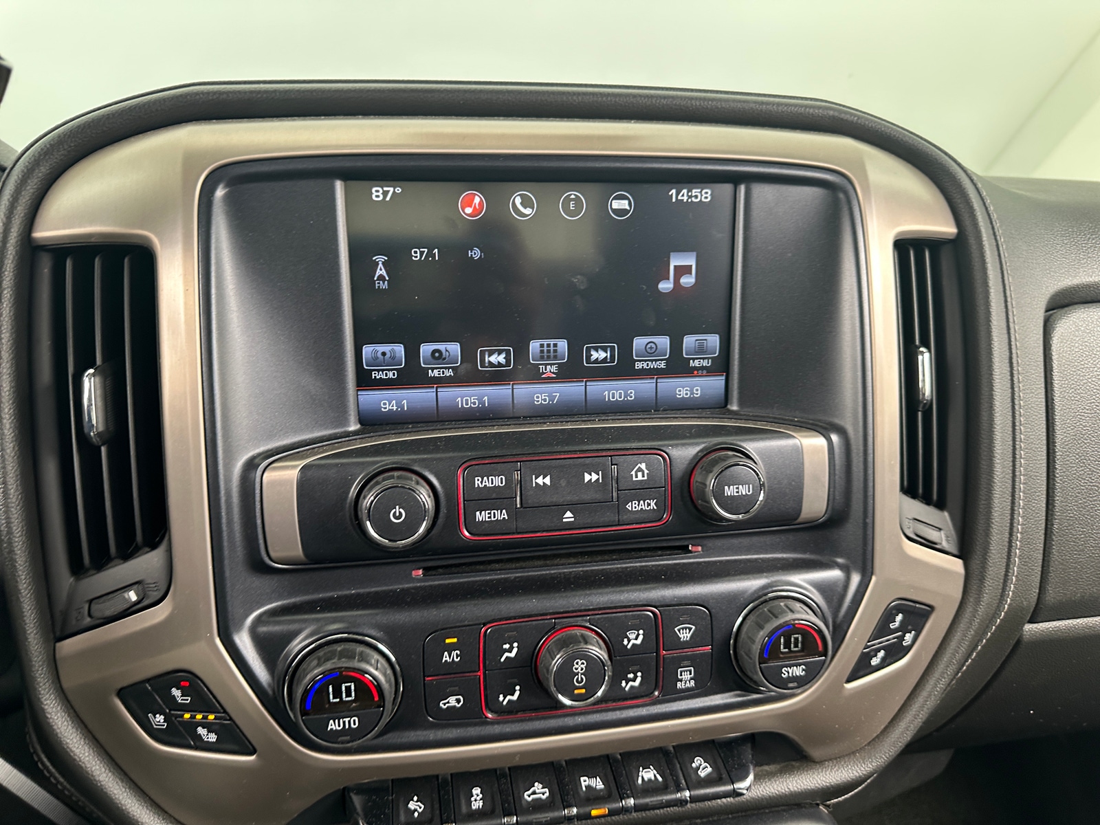 Thumbnail: 2016 GMC Sierra 1500 - 3
