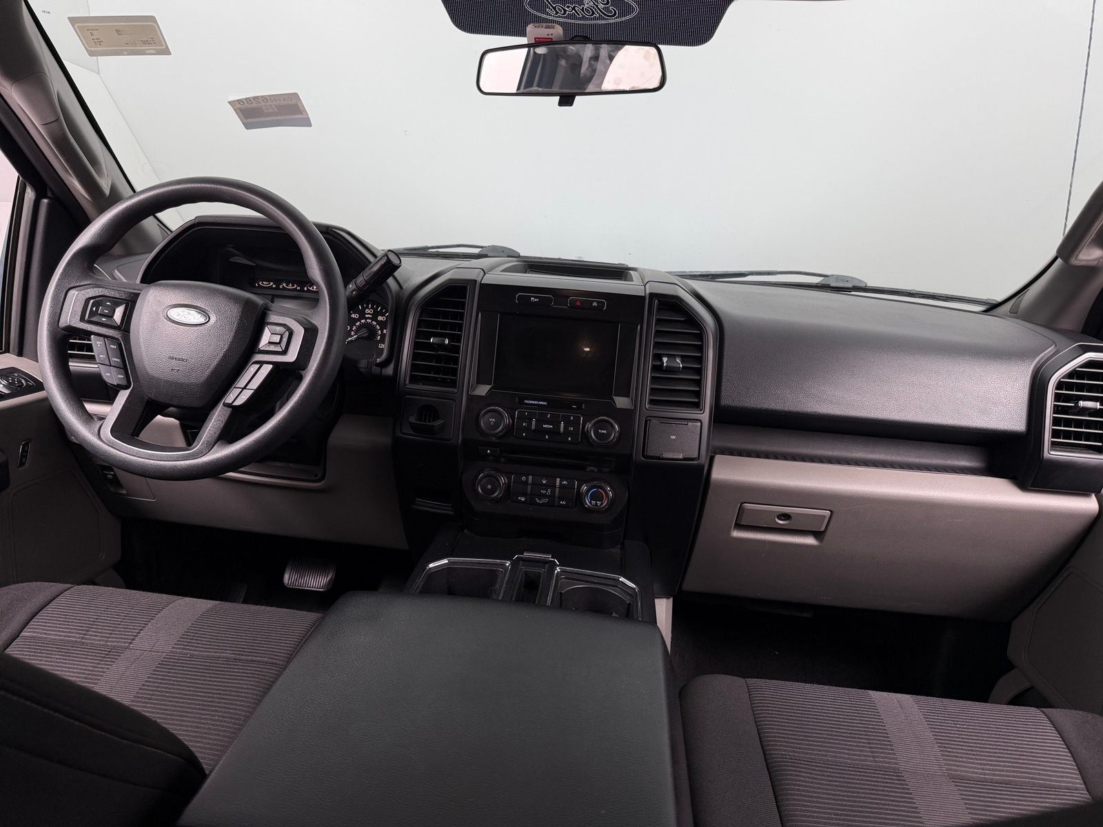 Thumbnail: 2017 Ford Econoline - 3