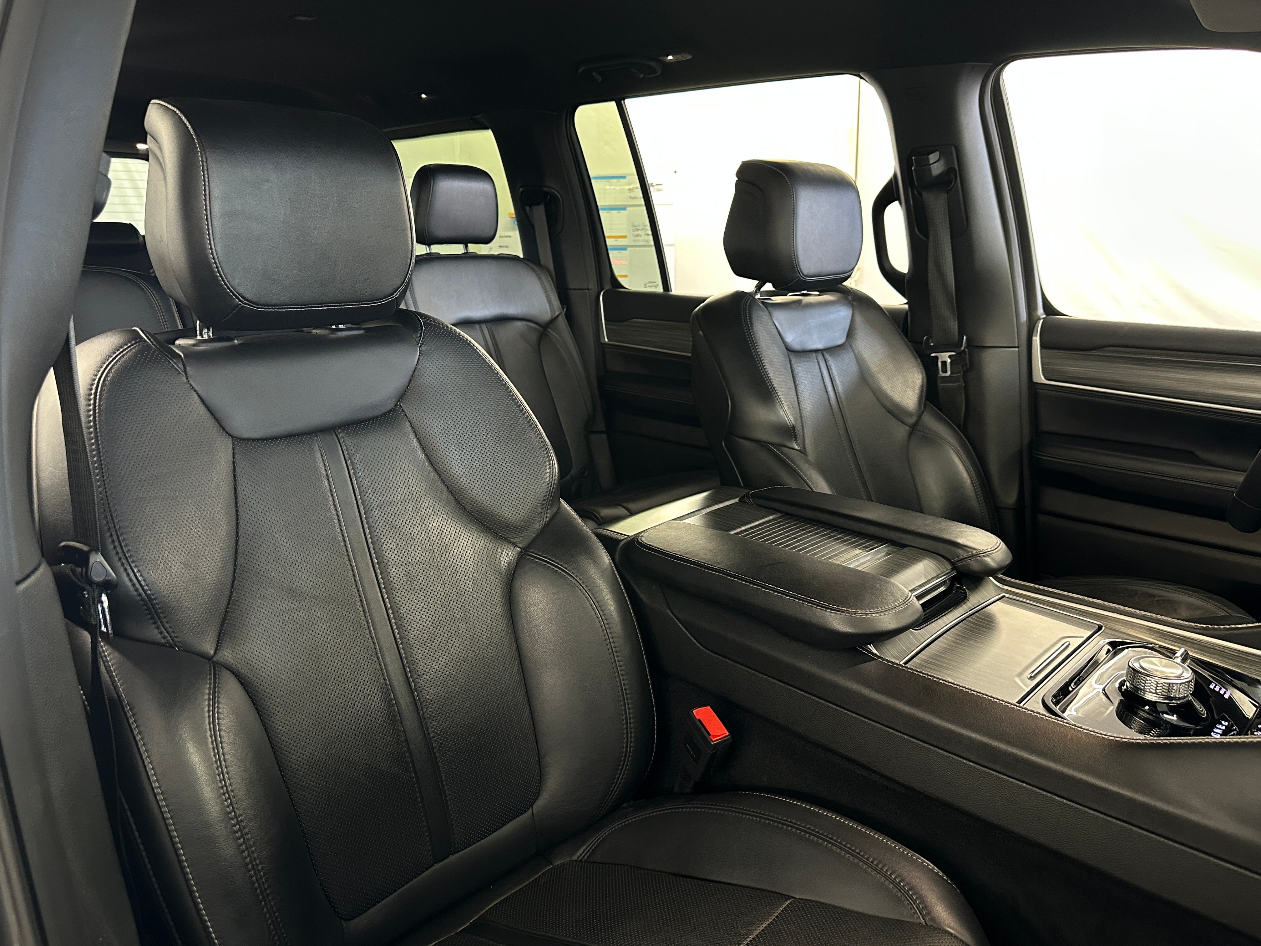 2023 Jeep Wagoneer L
