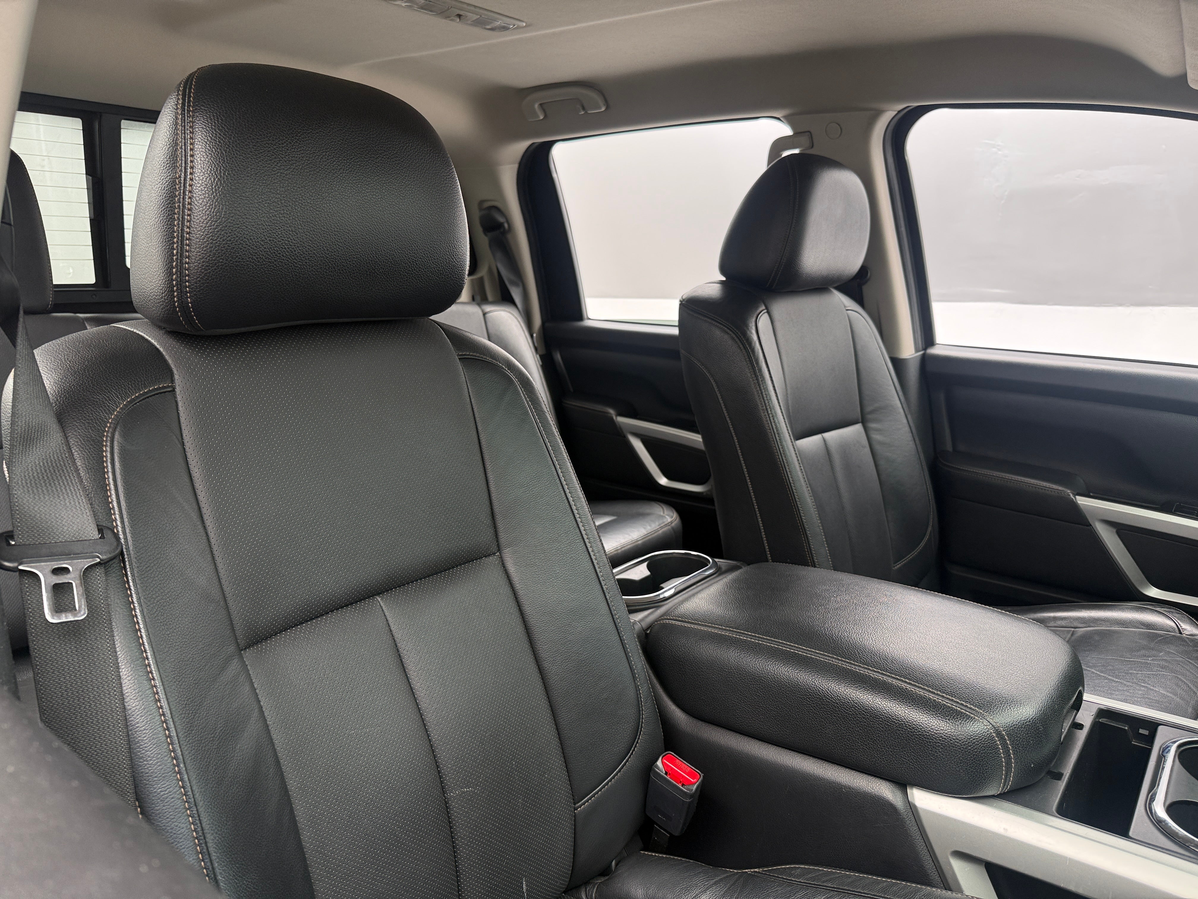 2017 Nissan Titan SL